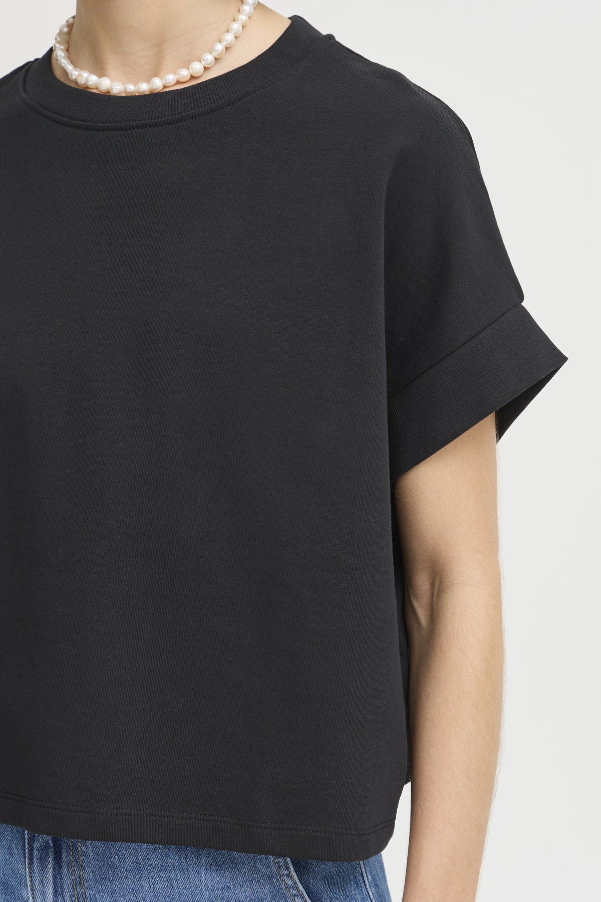 b.youngB Young soma VestClothingBlack - Blue Water Clothing