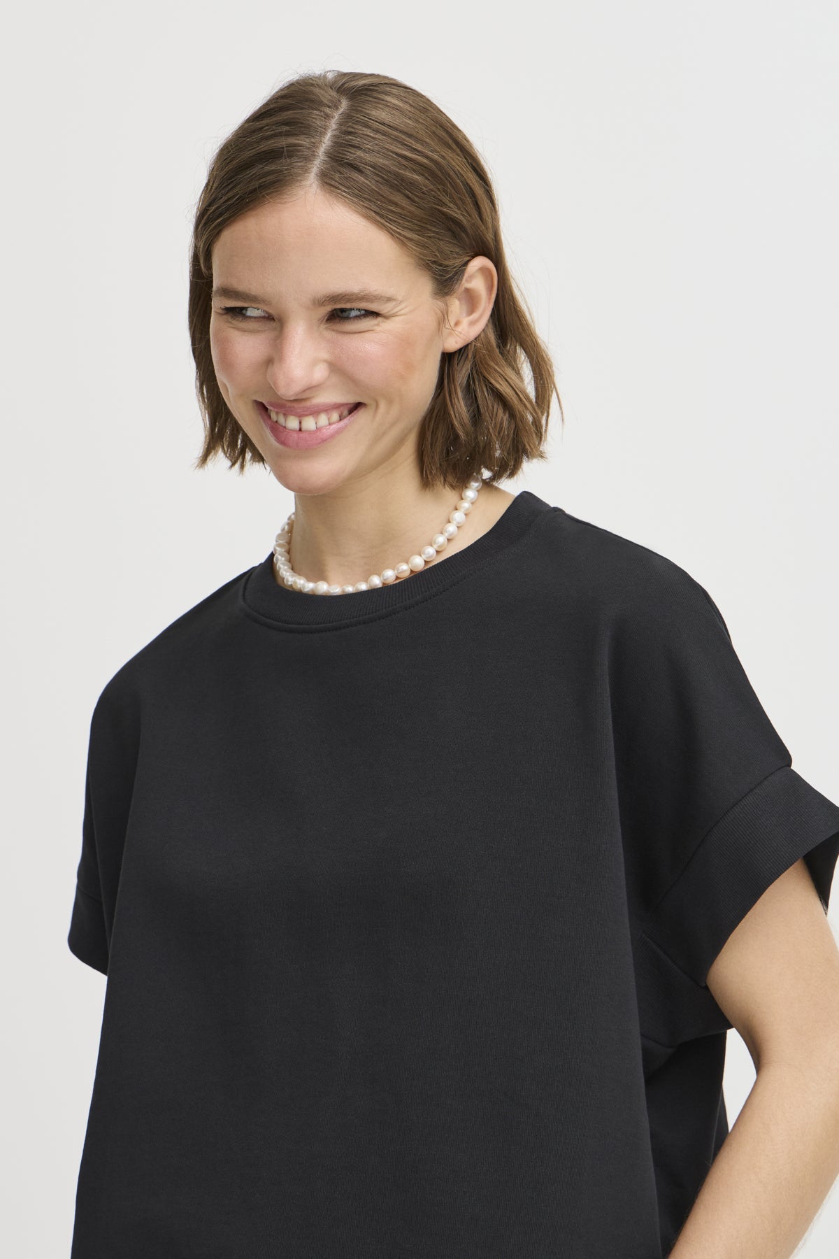 b.youngB Young soma VestClothingBlack - Blue Water Clothing