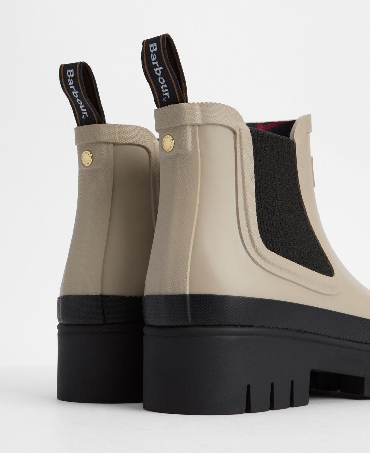 BarbourBarbour Halton Chelsea Welly Light SandFootwearLight Sand/Black - Blue Water Clothing