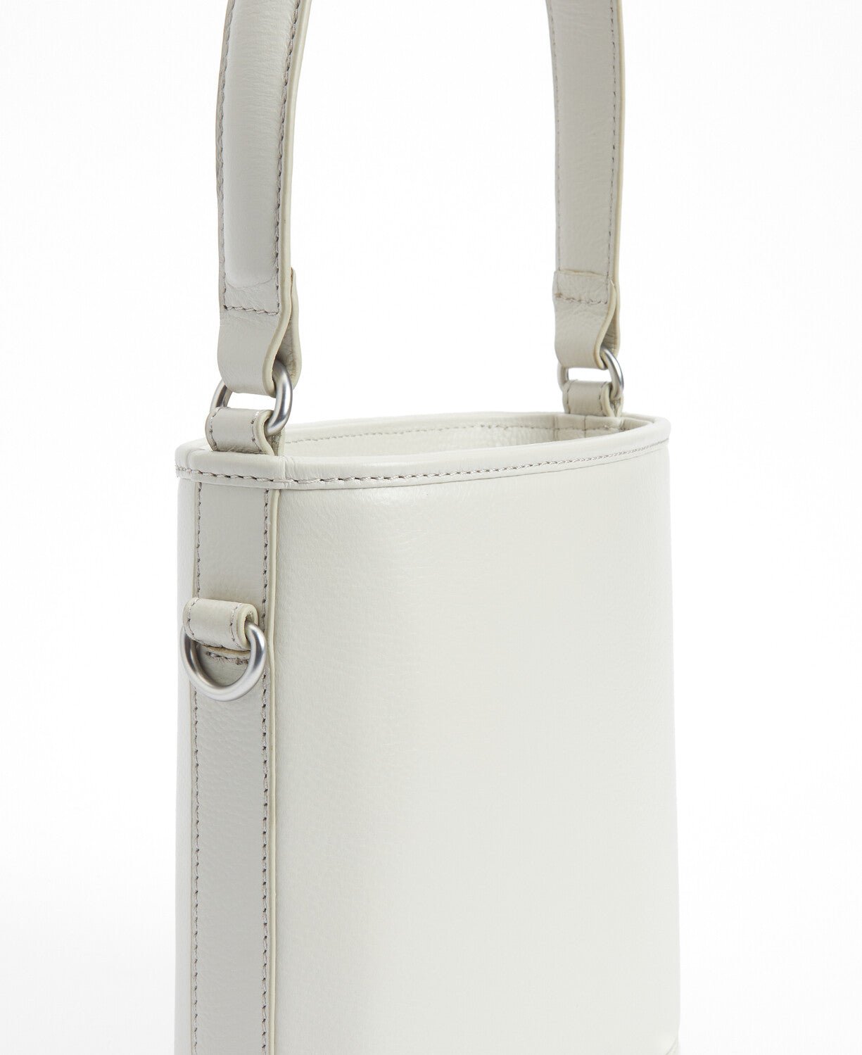 BarbourBarbour Laire Leather Bucket BagAccessories - Blue Water Clothing