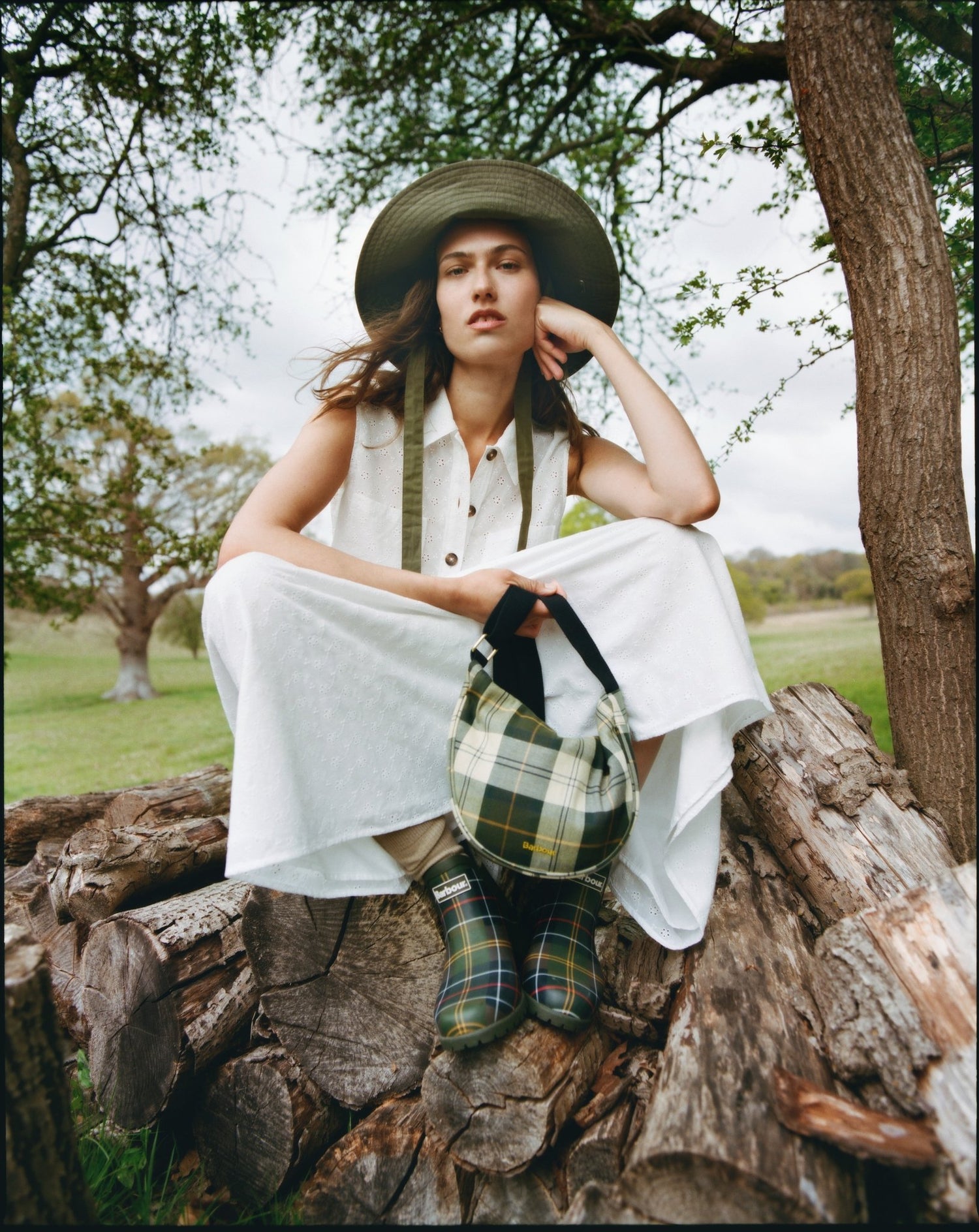 BarbourBarbour Elm Tartan Crossbody BagAccessories - Blue Water Clothing