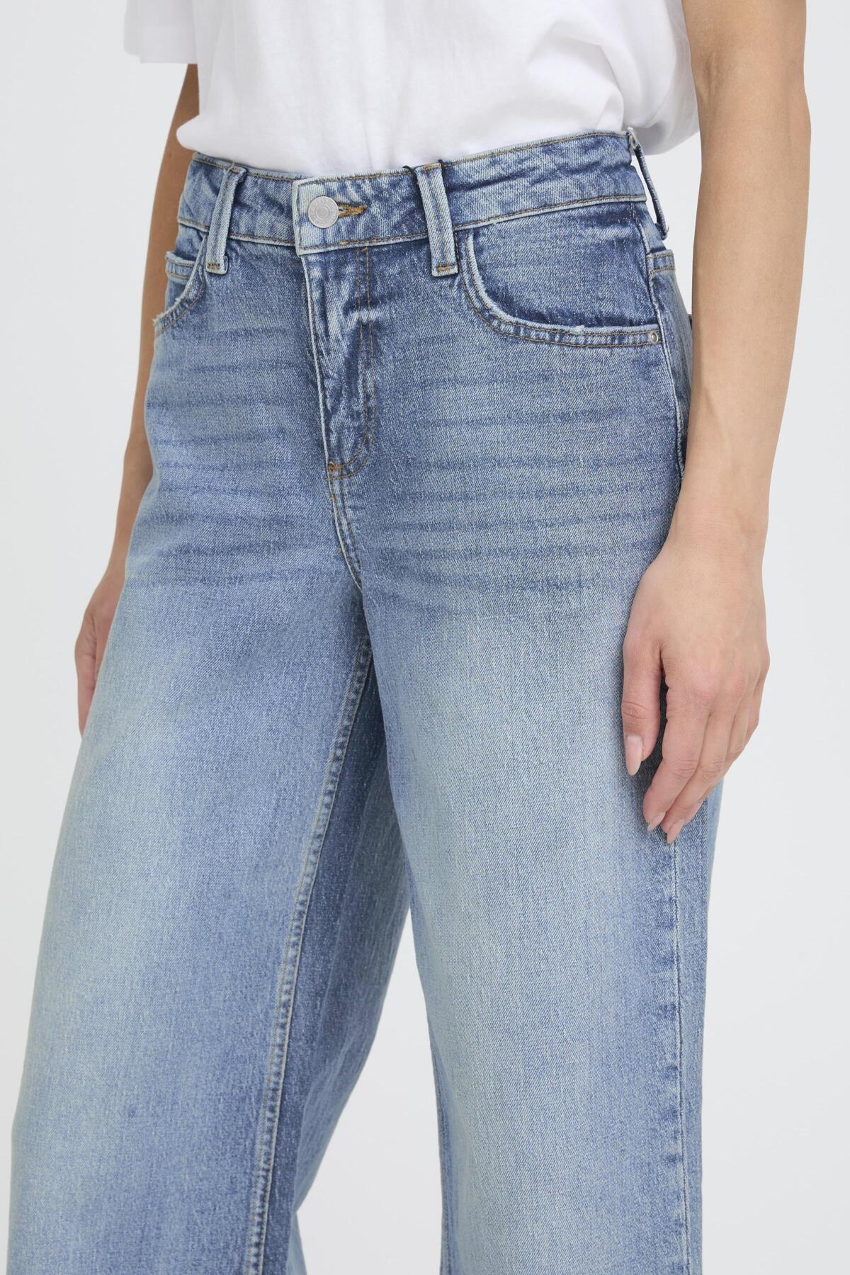 b.youngb.young BYKYJLA JeansClothingMid blue Denim - Blue Water Clothing