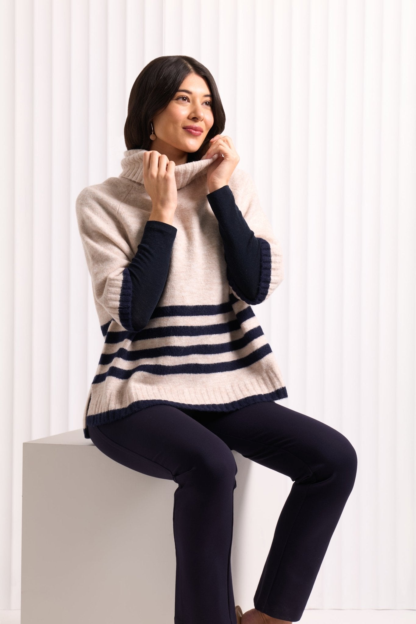 FOILFoil Plus One Popover Jumper Oat/MidnightClothingOat/Midnight - Blue Water Clothing