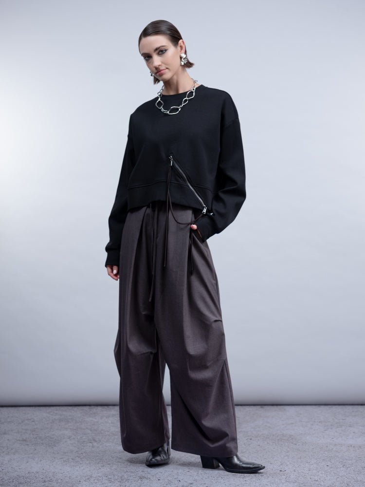 HaakoHaako Black Cropped Zip Sweatshirt H2006SweaterBlack - Blue Water Clothing