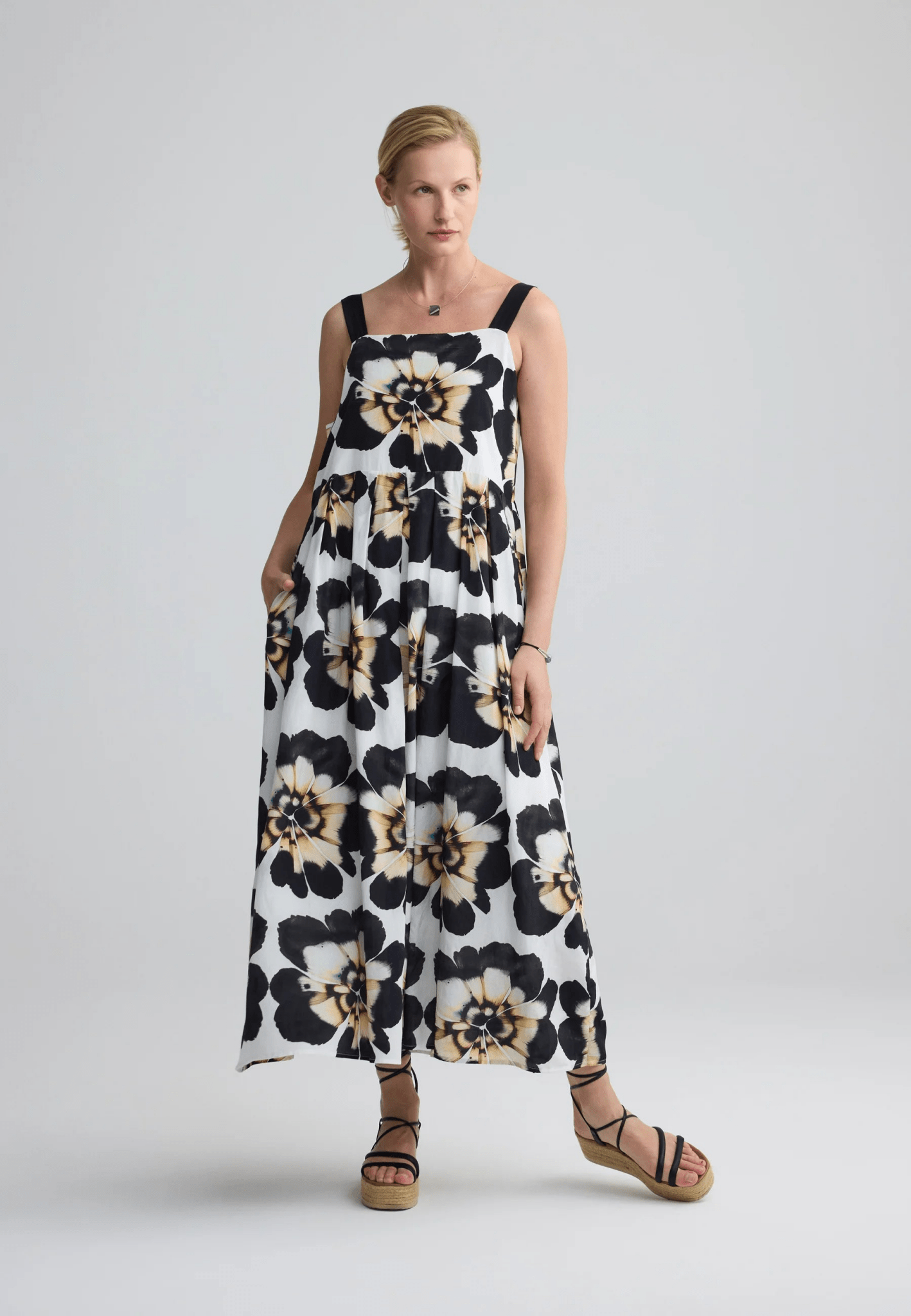 LuukaaLuukaa Inara Woven DressDressesBeige Touch - Blue Water Clothing