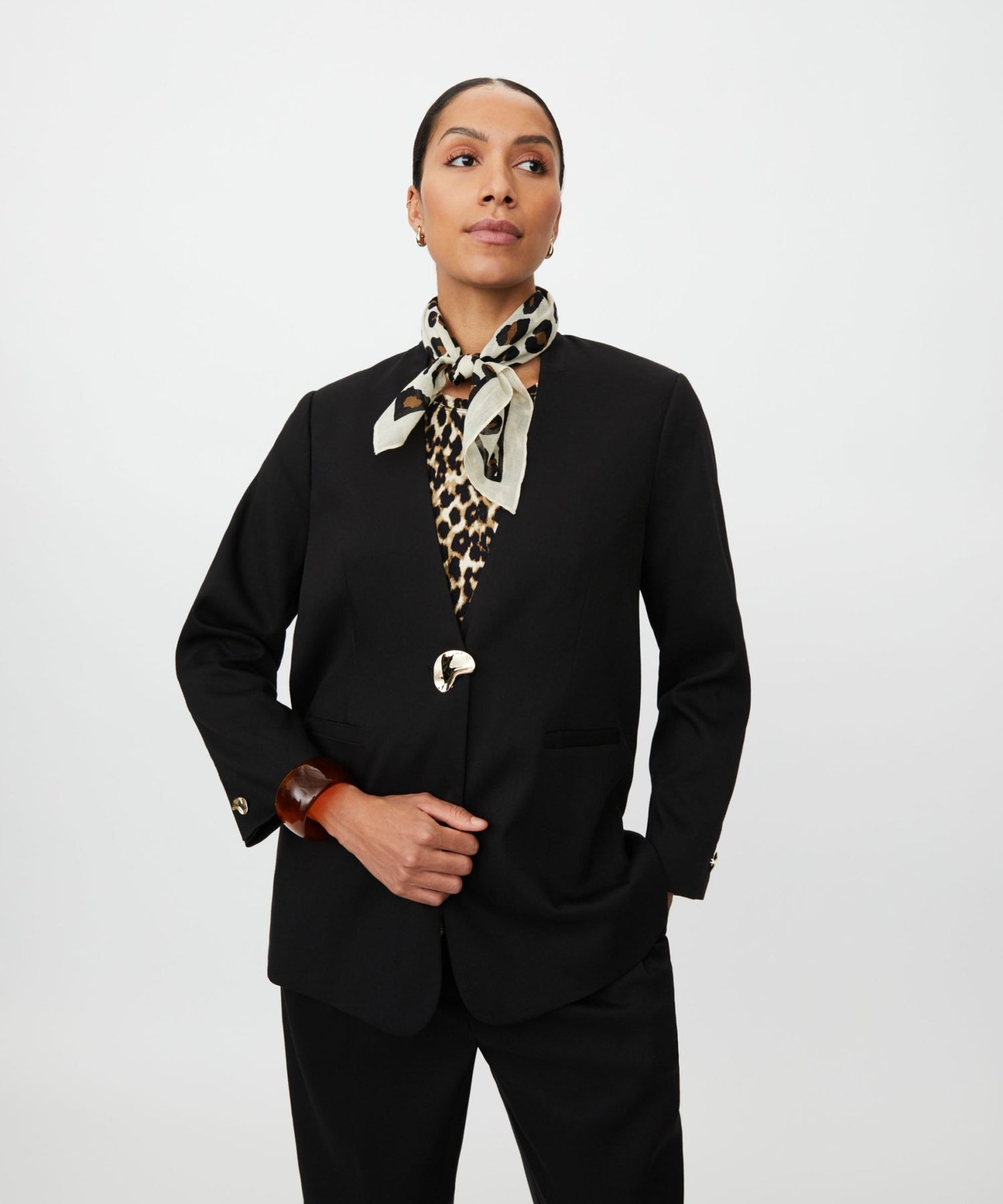 MasaiMasai MAAlvienne Leopard Print Neck ScarfFootwear - Blue Water Clothing