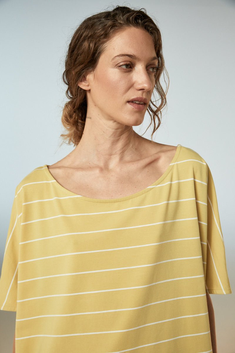NeiramiNeirami Squared Oversized T-Shirt GoldenClothingGolden - Blue Water Clothing