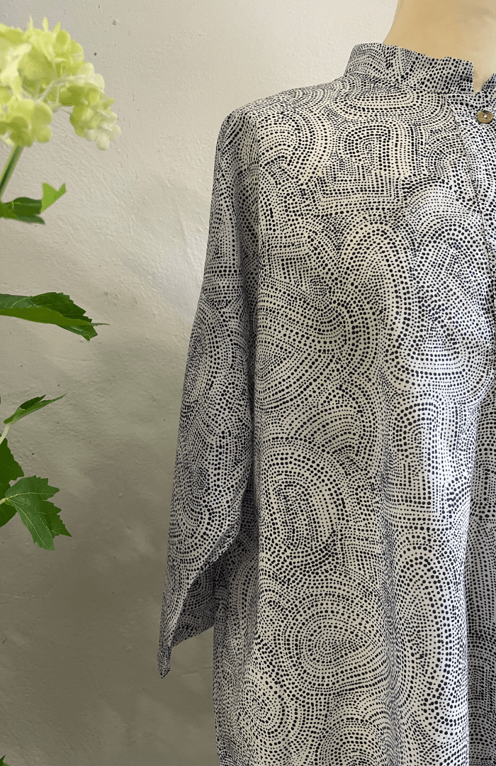 NeiramiNeirami Cotton Ditsy Print BlouseShirts & BlousesRice/Navy - Blue Water Clothing