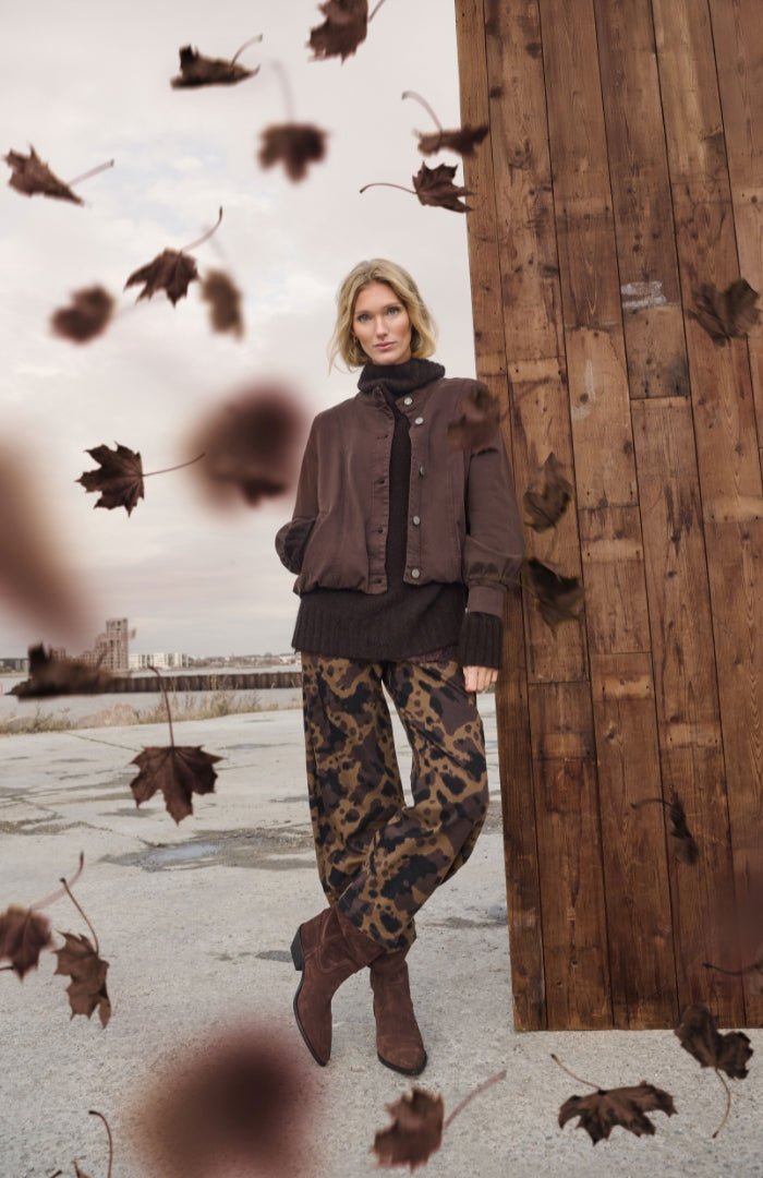 NoenNoen Velvet Cord Jacket 87218JacketDark Brown - Blue Water Clothing