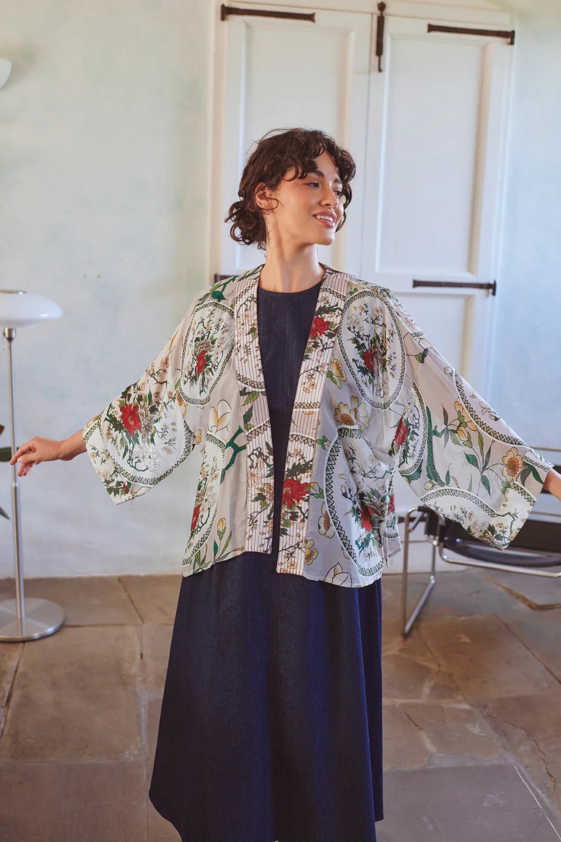 One Hundred StarsOne Hundred Stars Magnolia Plates Putty KimonoTops - Blue Water Clothing