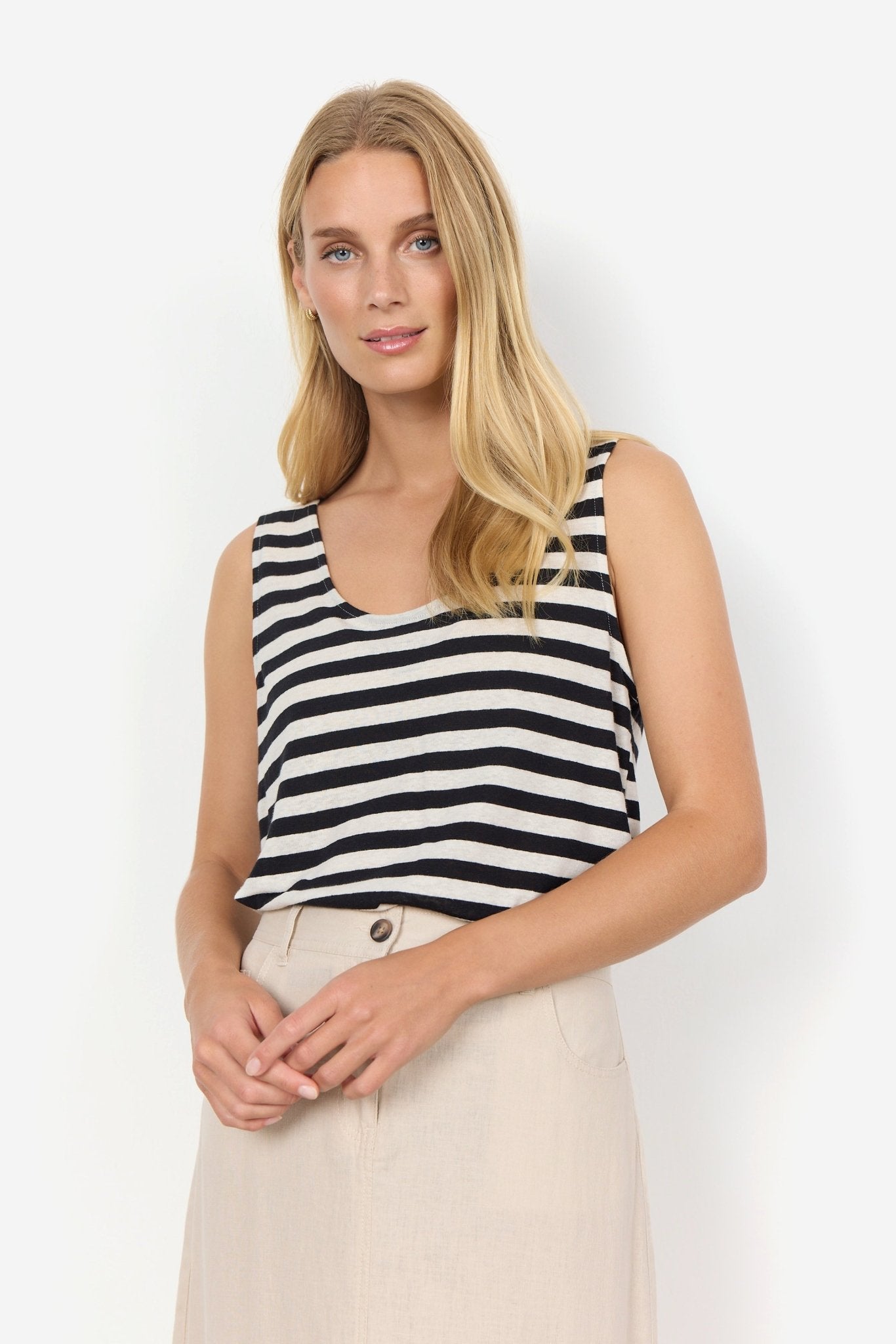 Soya ConceptSoya Concept Esme - 1 - VestTopsBlack - Blue Water Clothing