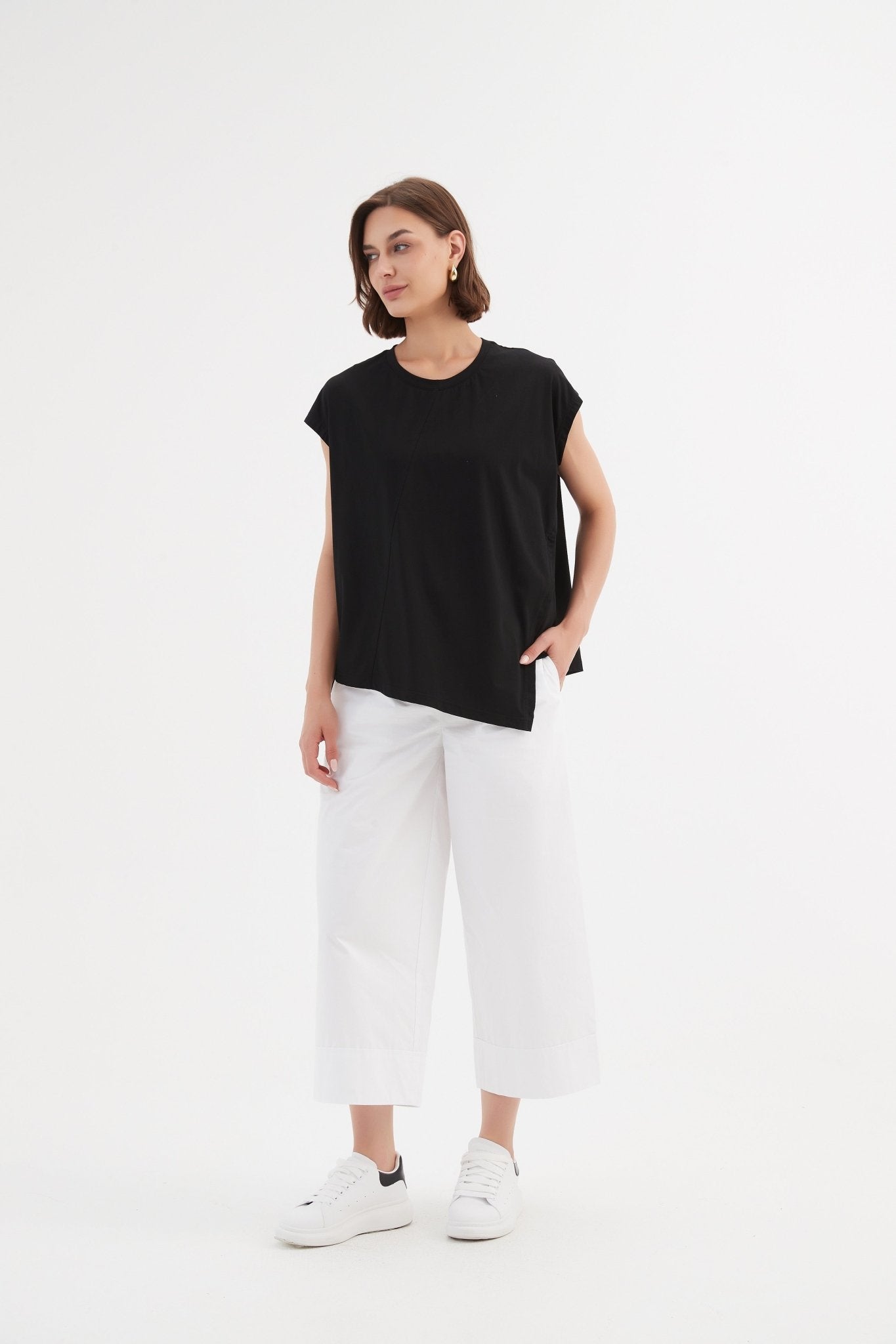 TirelliTirelli Asymmetric Seam Tee BlackClothingBlack - Blue Water Clothing