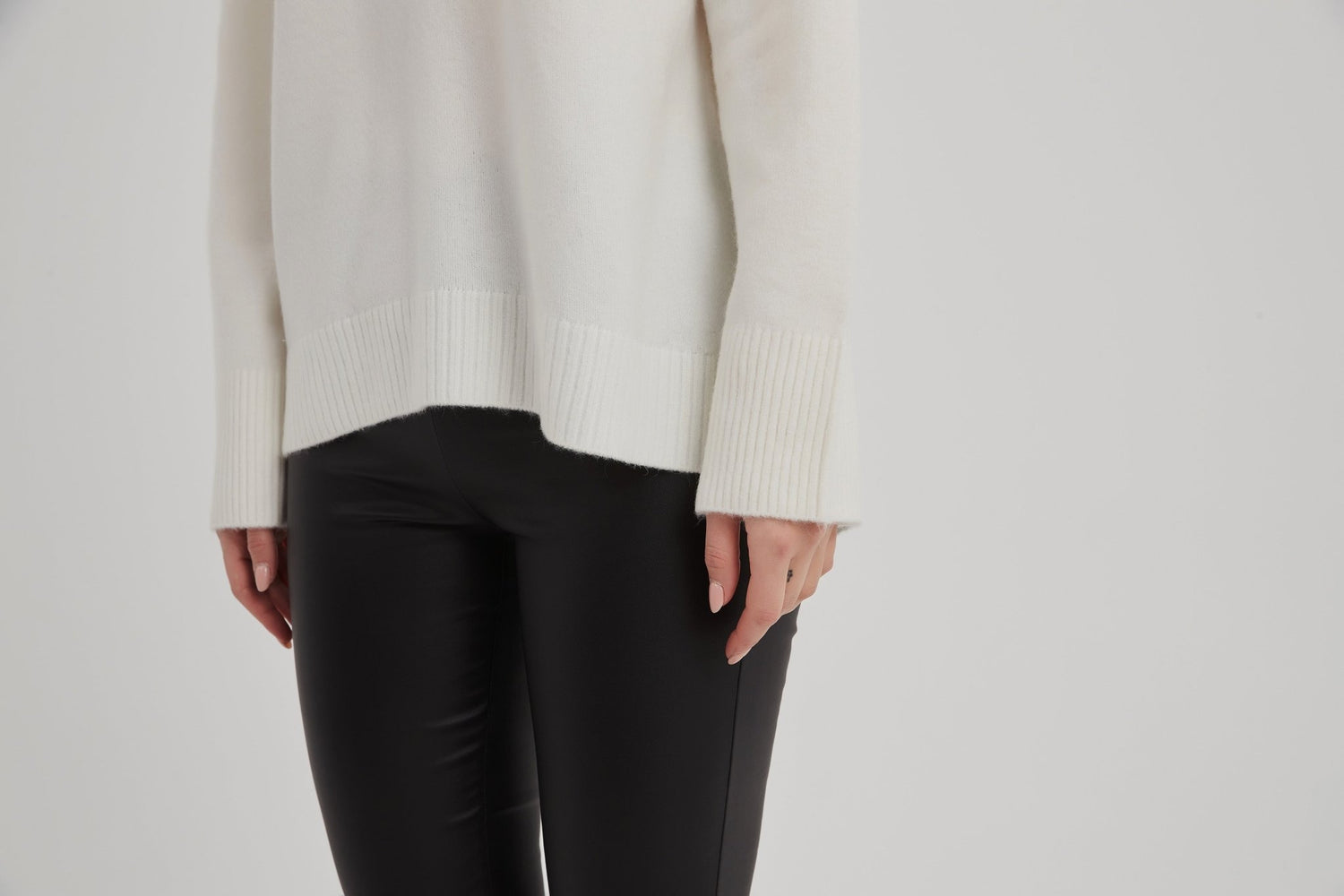 TirelliTirelli Basic Knit Sweater NewClothingBlack - Blue Water Clothing