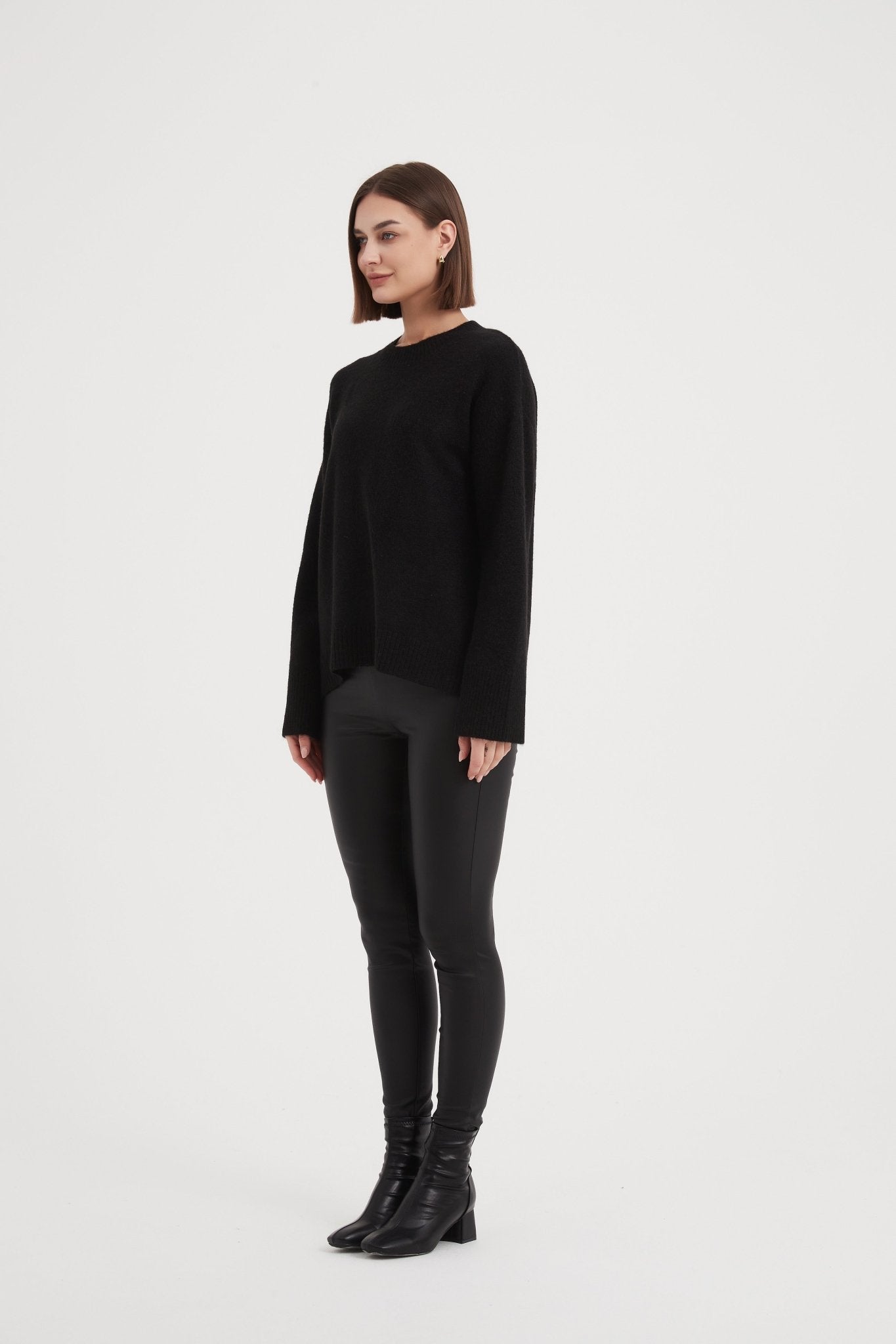 TirelliTirelli Basic Knit Sweater NewClothingBlack - Blue Water Clothing