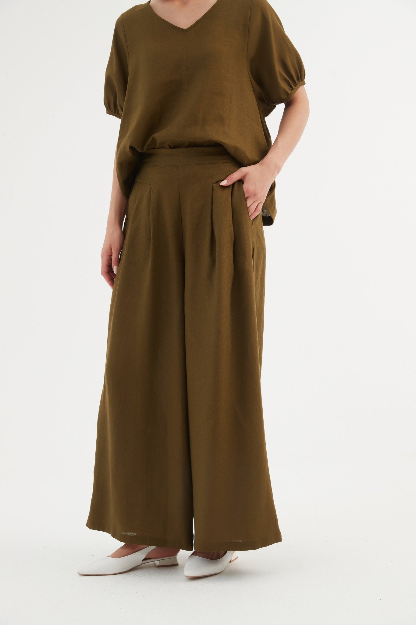 TirelliTirelli Pleat Front Palazzo Pant 100% Linen Dark Moss*ClothingBlack - Blue Water Clothing