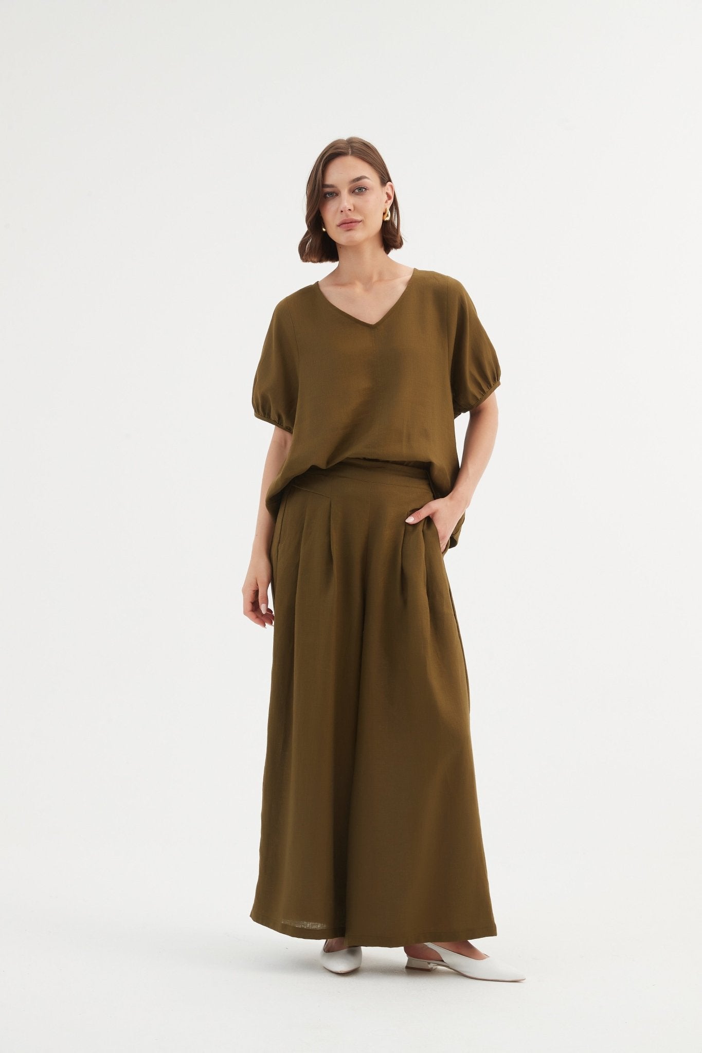 TirelliTirelli Pleat Front Palazzo Pant 100% Linen Dark Moss*ClothingBlack - Blue Water Clothing