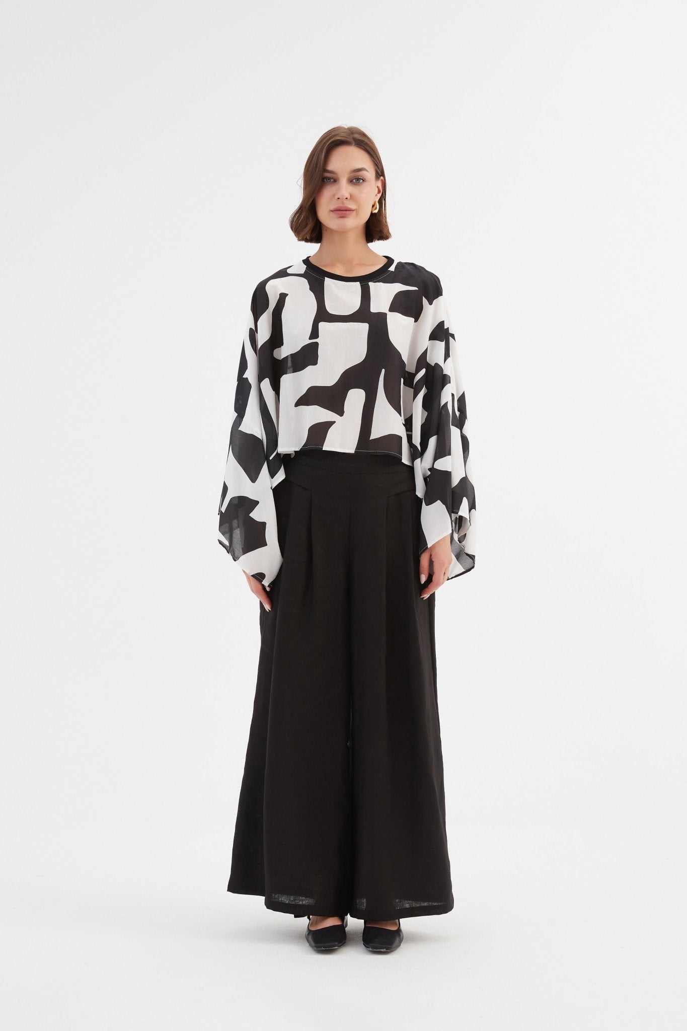 TirelliTirelli Oversized Print Layer Top BlackClothingBlack - Blue Water Clothing