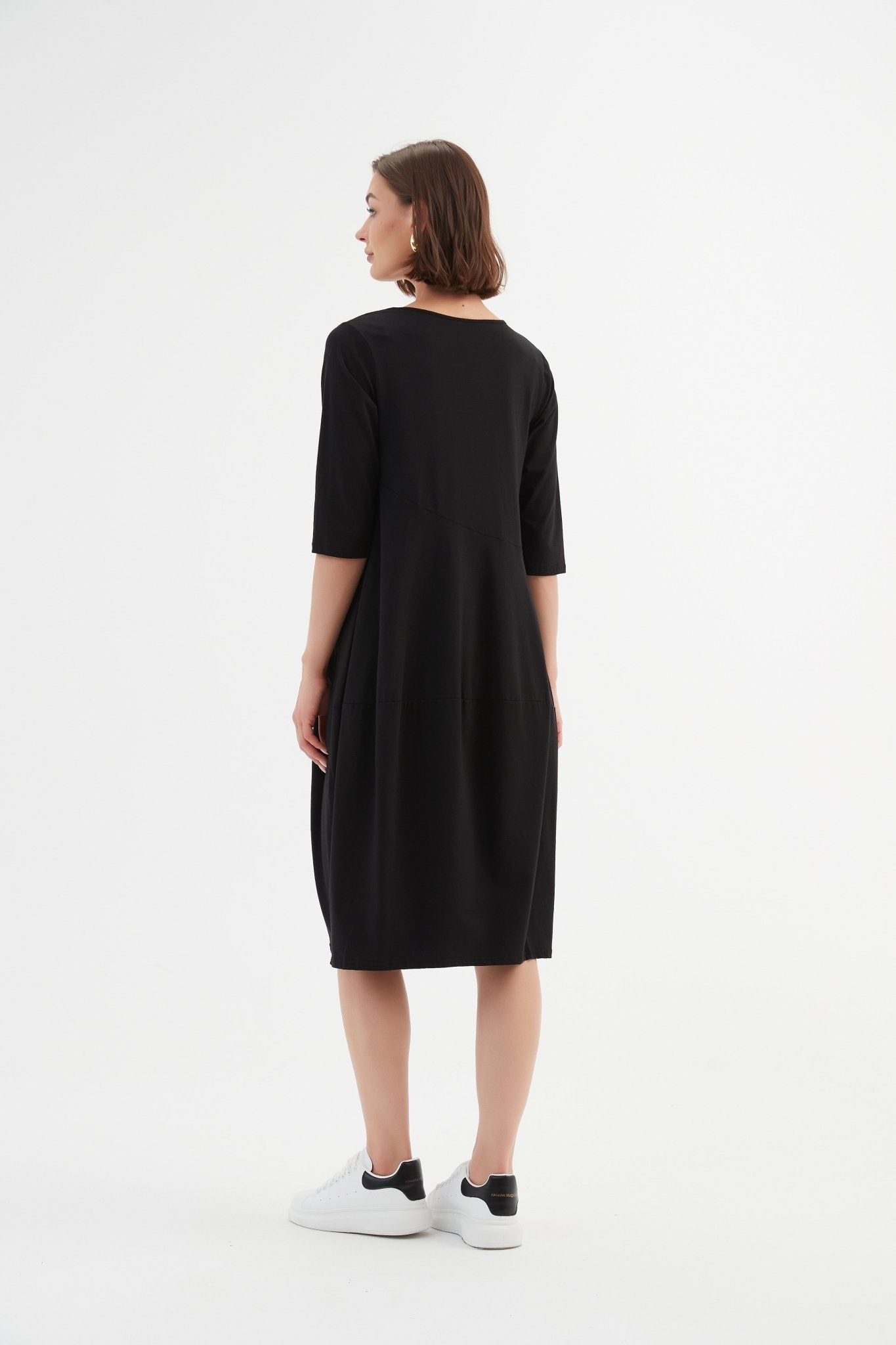 TirelliTirelli V Neck Diagonal Seam Dess BlackClothingBlack - Blue Water Clothing