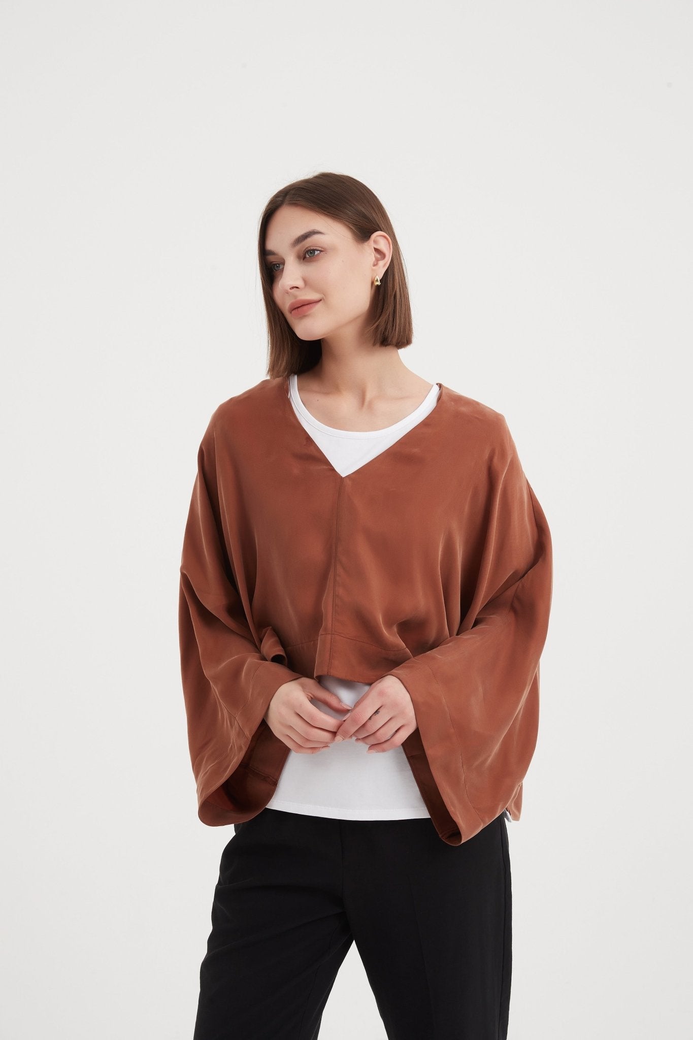 TirelliTirelli V - Neck Oversized Layer TopClothingMocha - Blue Water Clothing