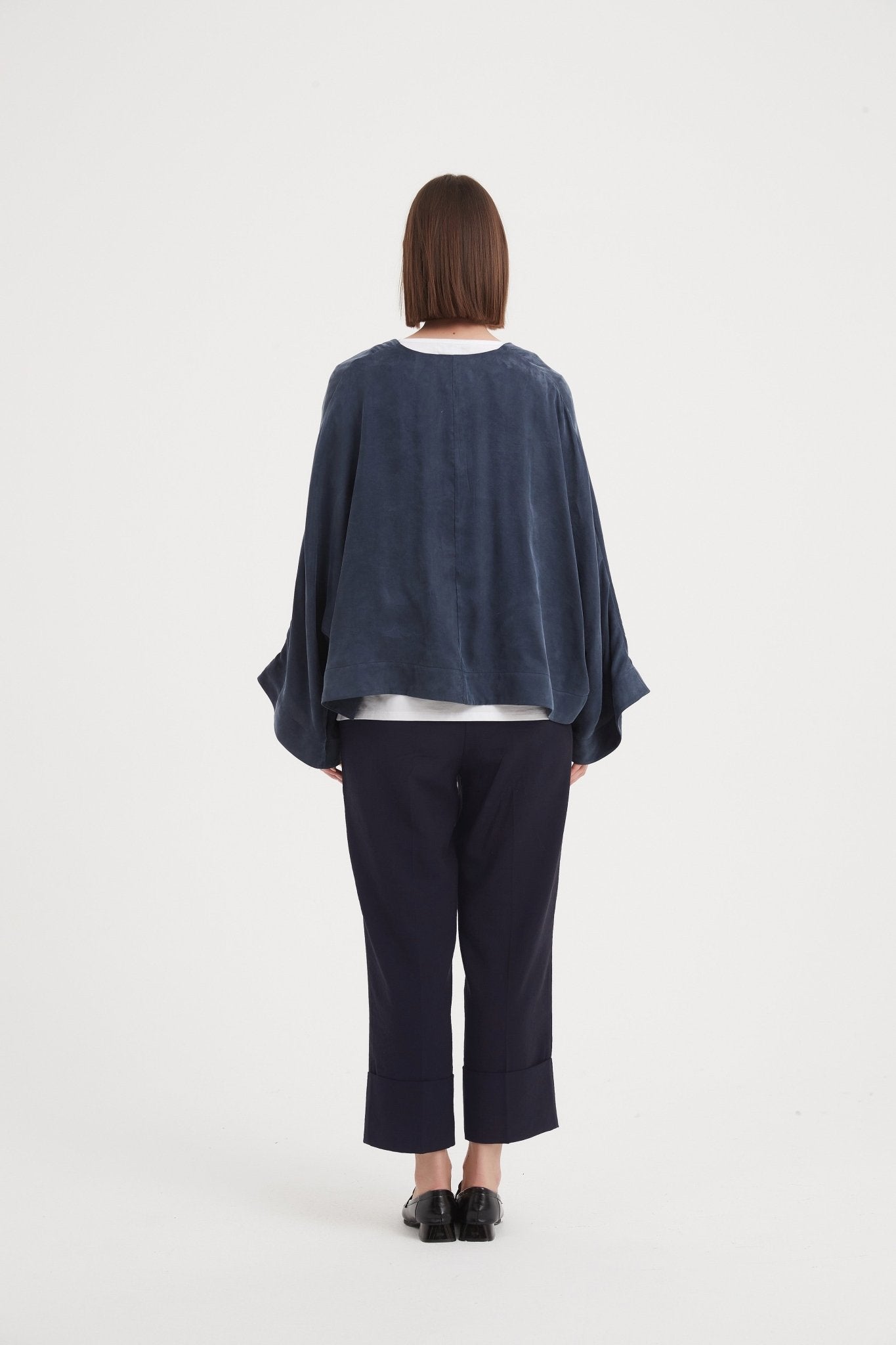 TirelliTirelli V - Neck Oversized Layer TopClothingBlack - Blue Water Clothing