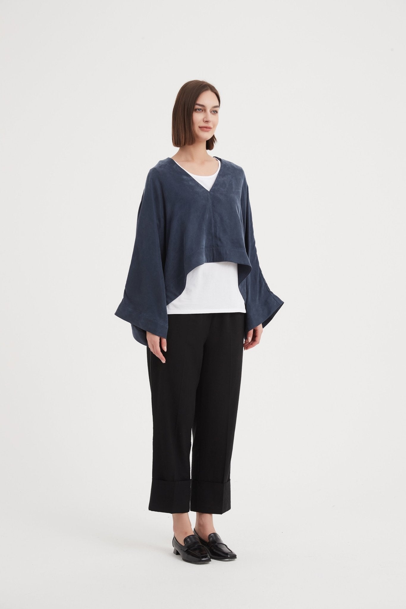 TirelliTirelli V - Neck Oversized Layer TopClothingBlack - Blue Water Clothing