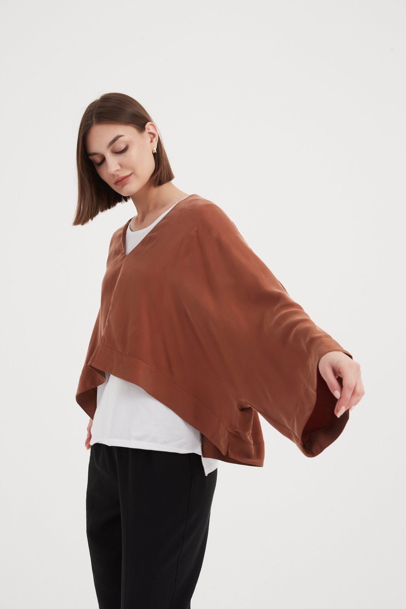 TirelliTirelli V - Neck Oversized Layer TopClothingMocha - Blue Water Clothing