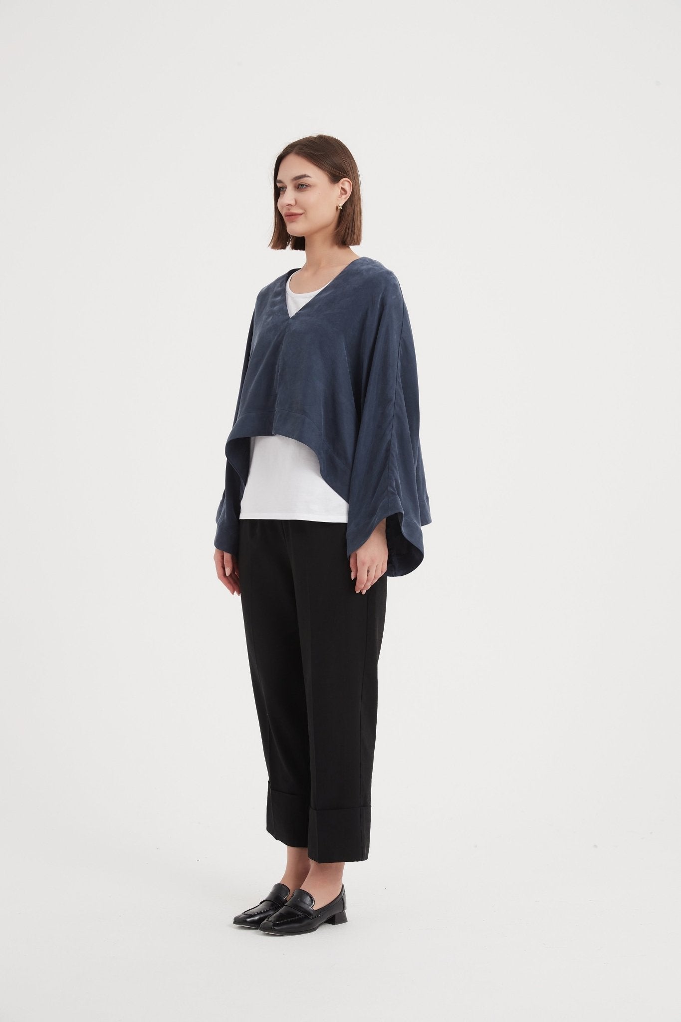 TirelliTirelli V - Neck Oversized Layer TopClothingBlack - Blue Water Clothing