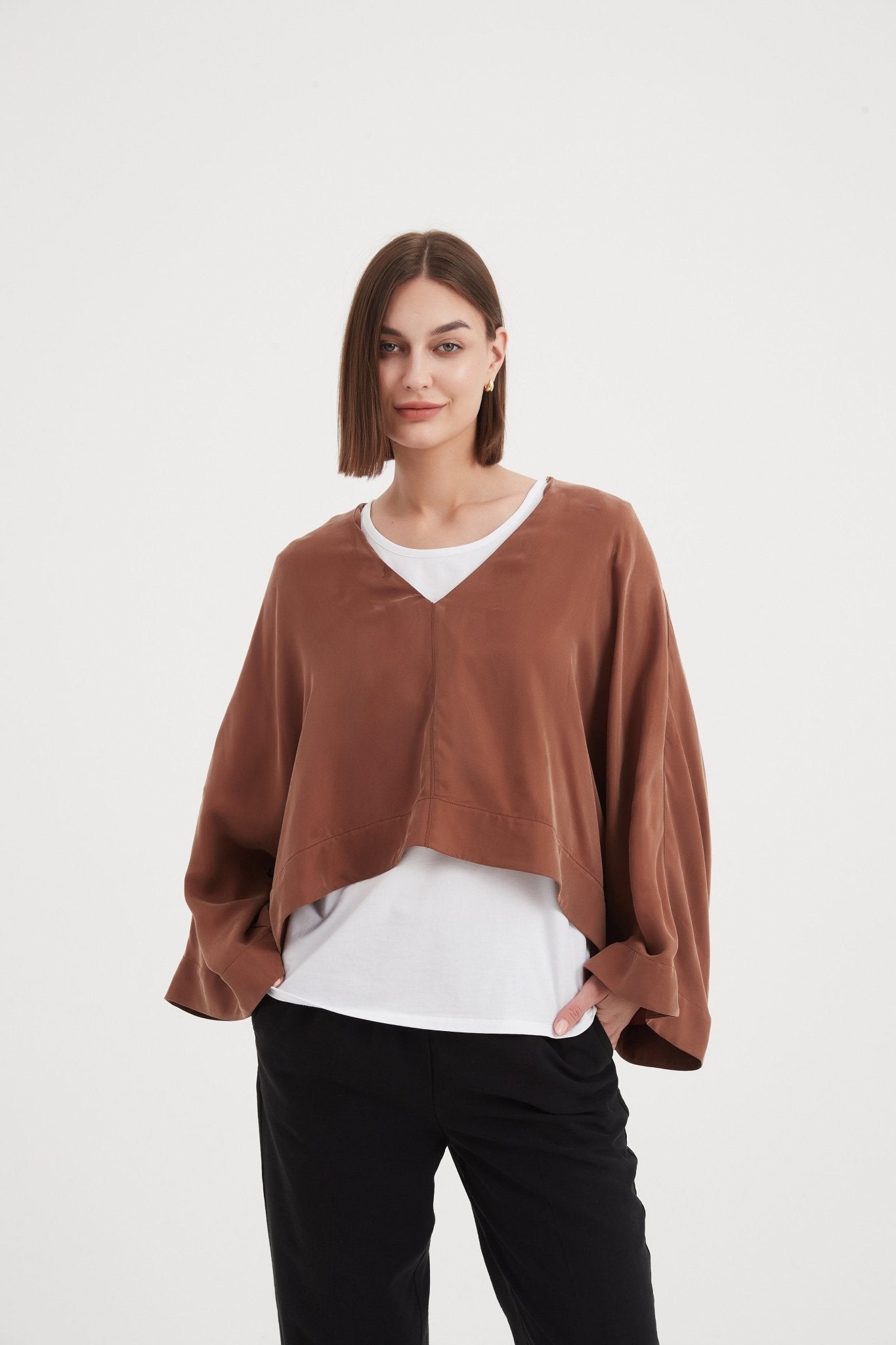 TirelliTirelli V - Neck Oversized Layer TopClothingMocha - Blue Water Clothing