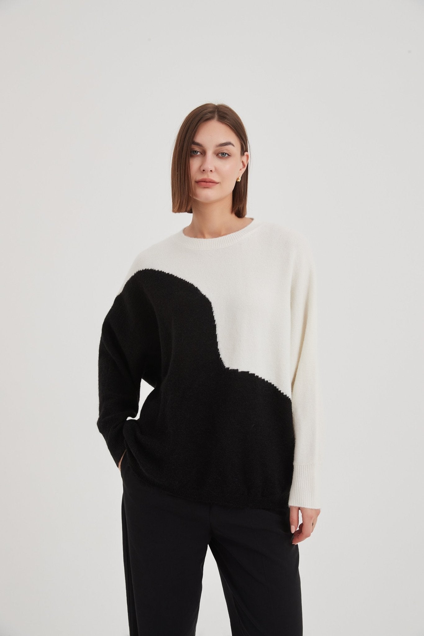 TirelliTirelli Wave Detail Contrast KnitClothingBlack/Cream - Blue Water Clothing