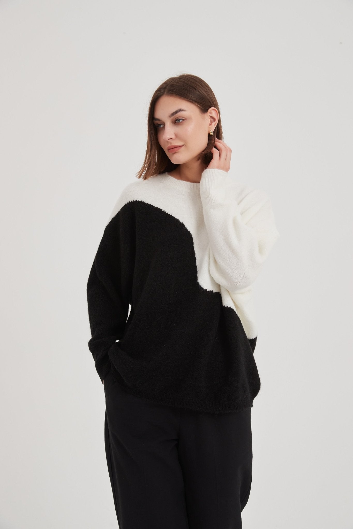 TirelliTirelli Wave Detail Contrast KnitClothingBlack/Cream - Blue Water Clothing