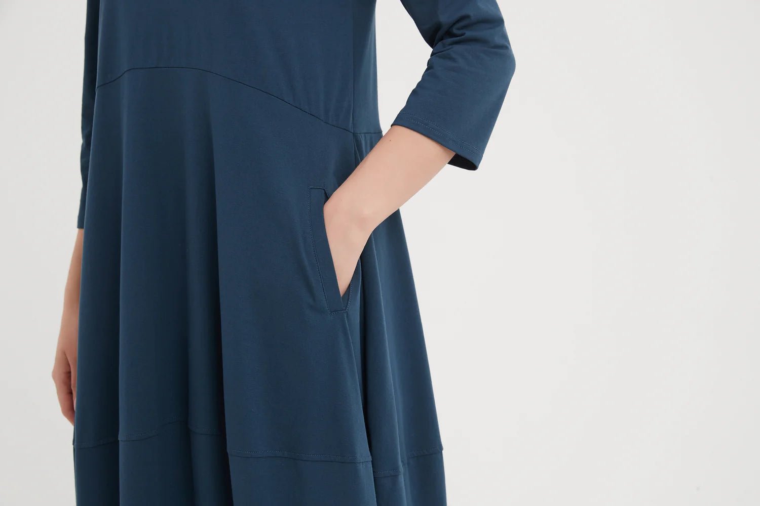 TirelliTirelli Ovoid Jersey Dress NavyClothingNavy - Blue Water Clothing
