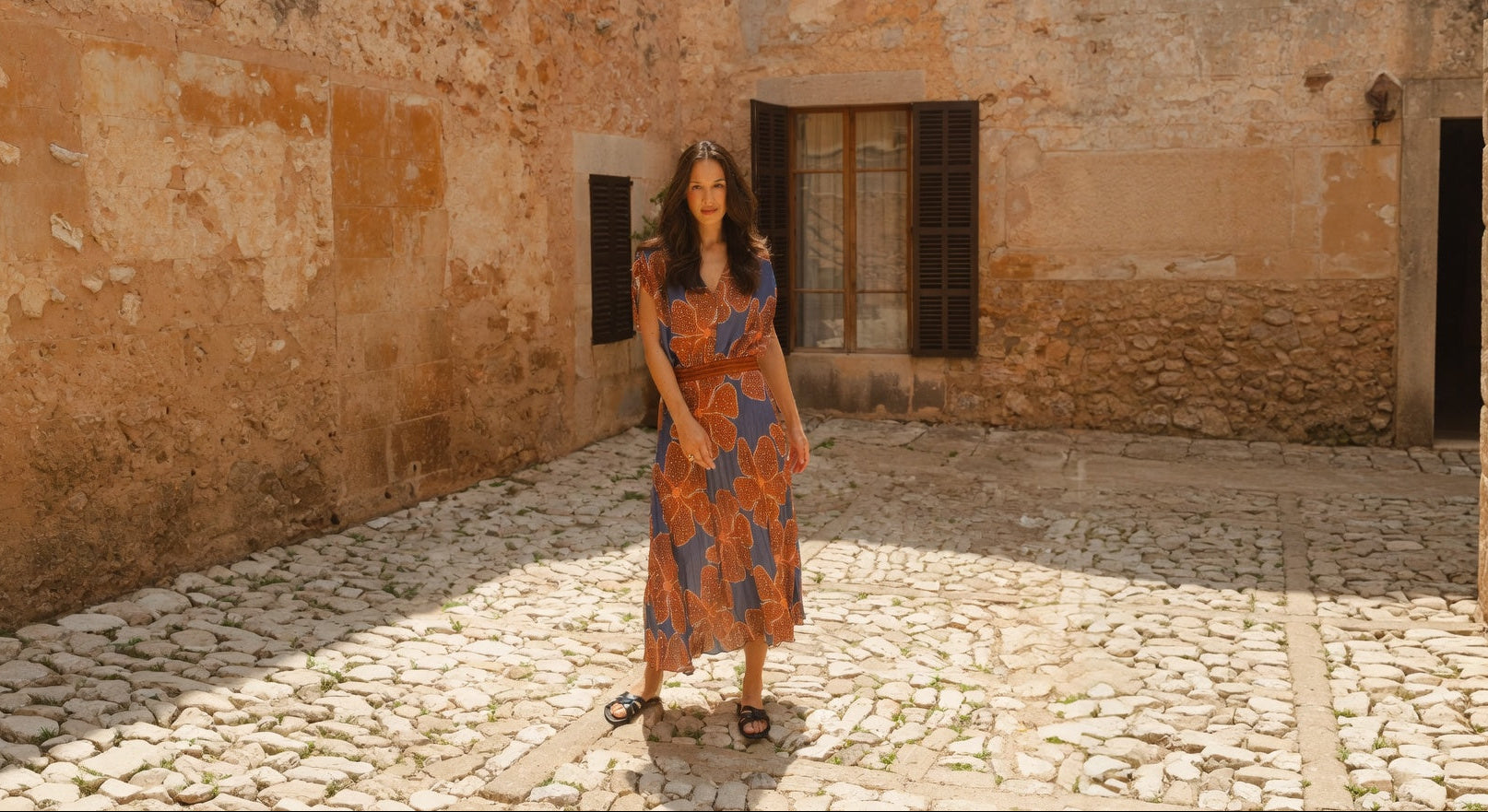 <p>Relaxed Summer Linens</p>