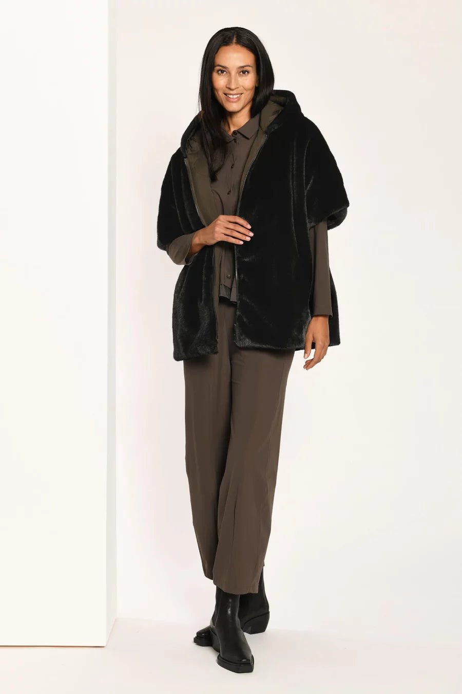 VetonoVetono Reversible Poncho Dark Olive/BlackCoats & JacketsDark Olive/Black - Blue Water Clothing