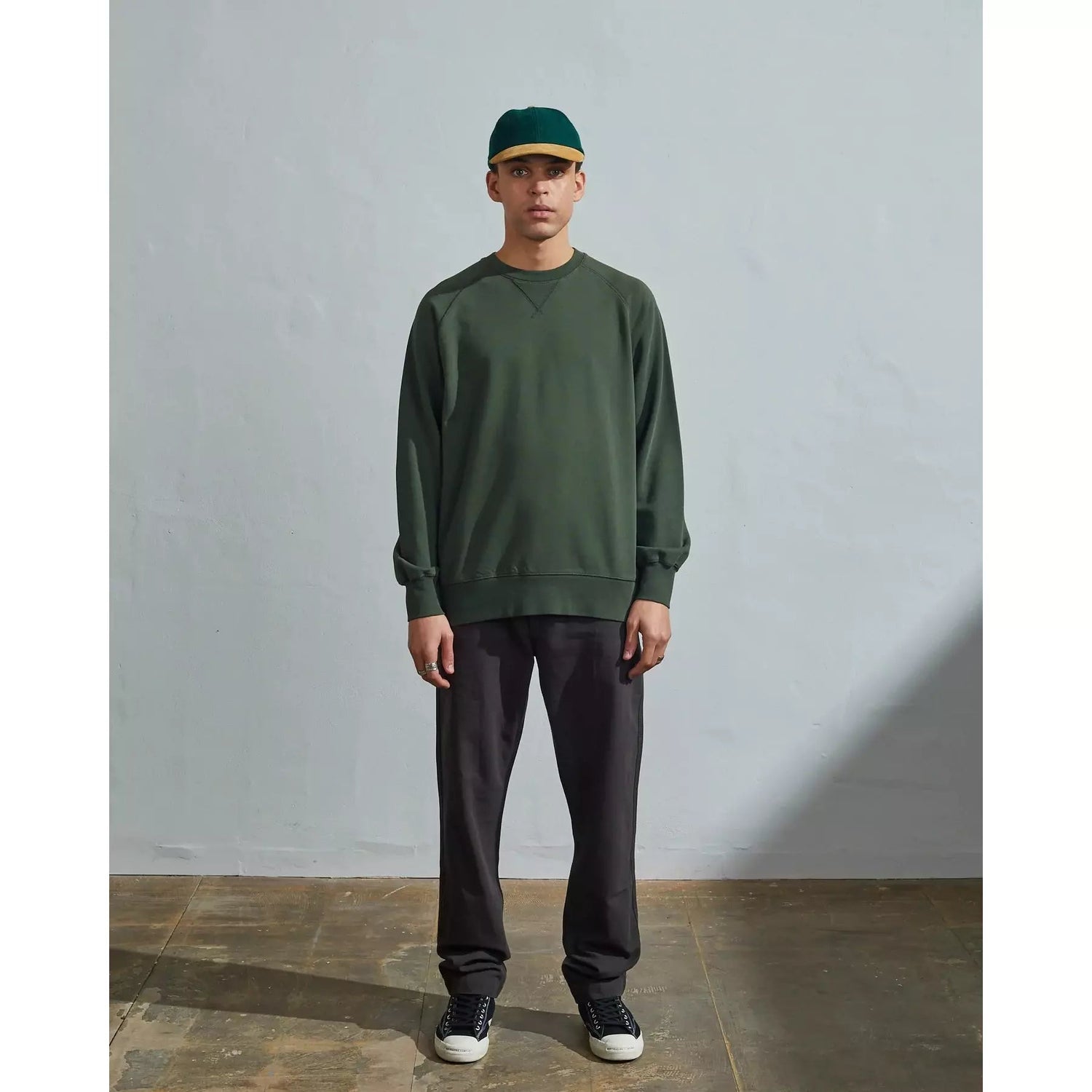 UskeesUskees SweatshirtSweatshirtVine Green - Blue Water Clothing