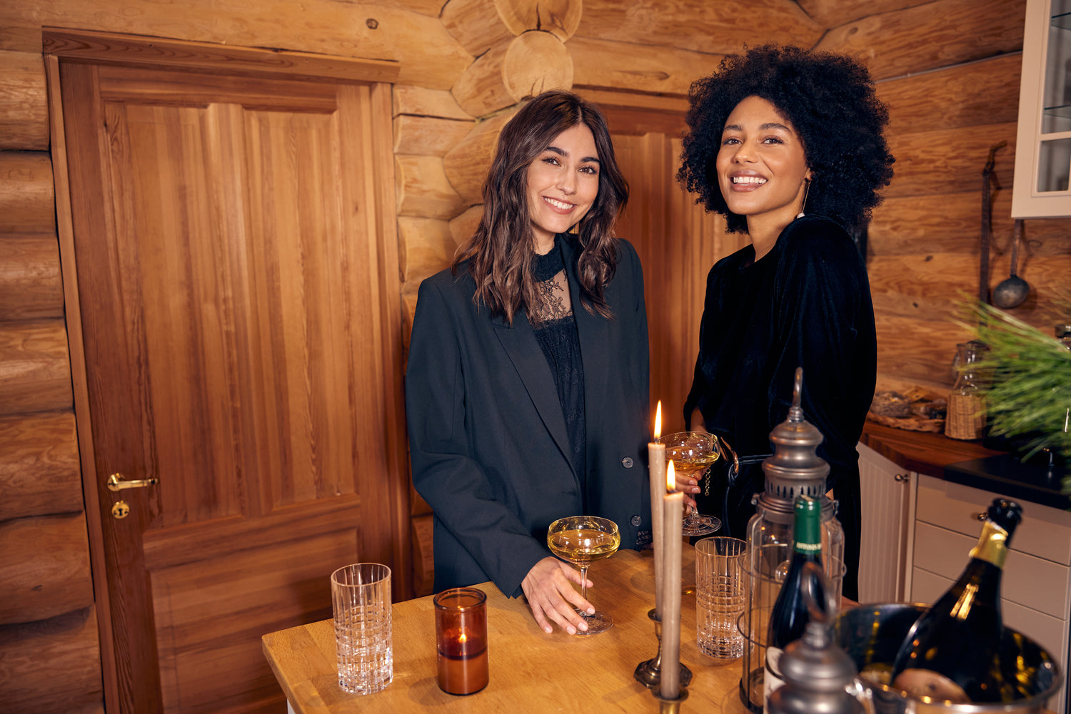 Christmas Party Inspo: Velvet & Lace✨