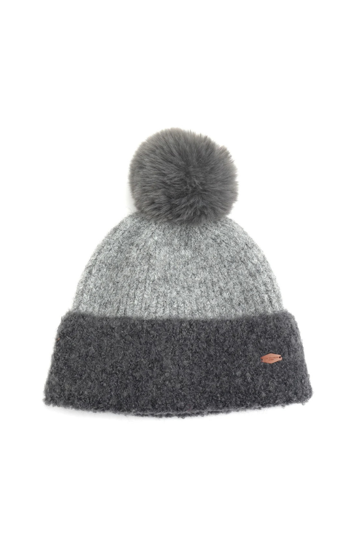 Pom Pom Hat HT25