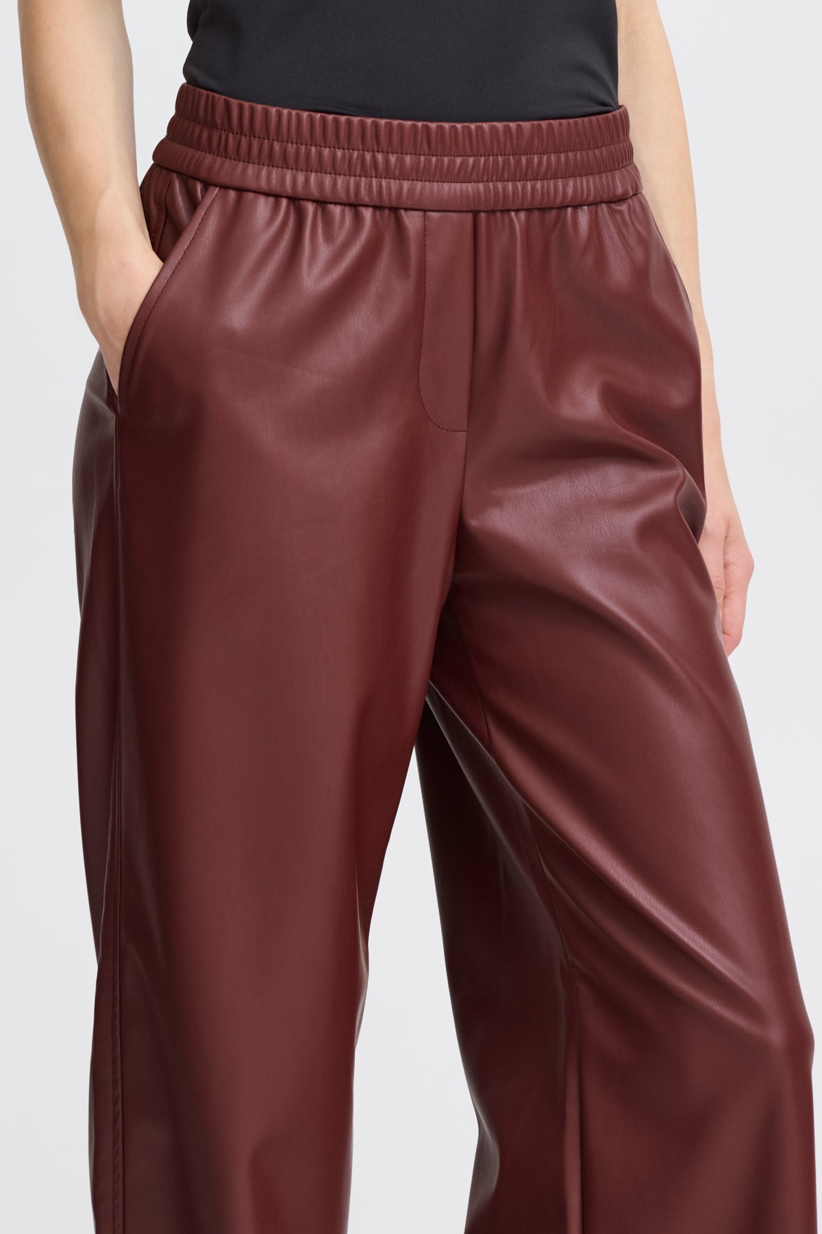 Daja Leather look Jogger Pants