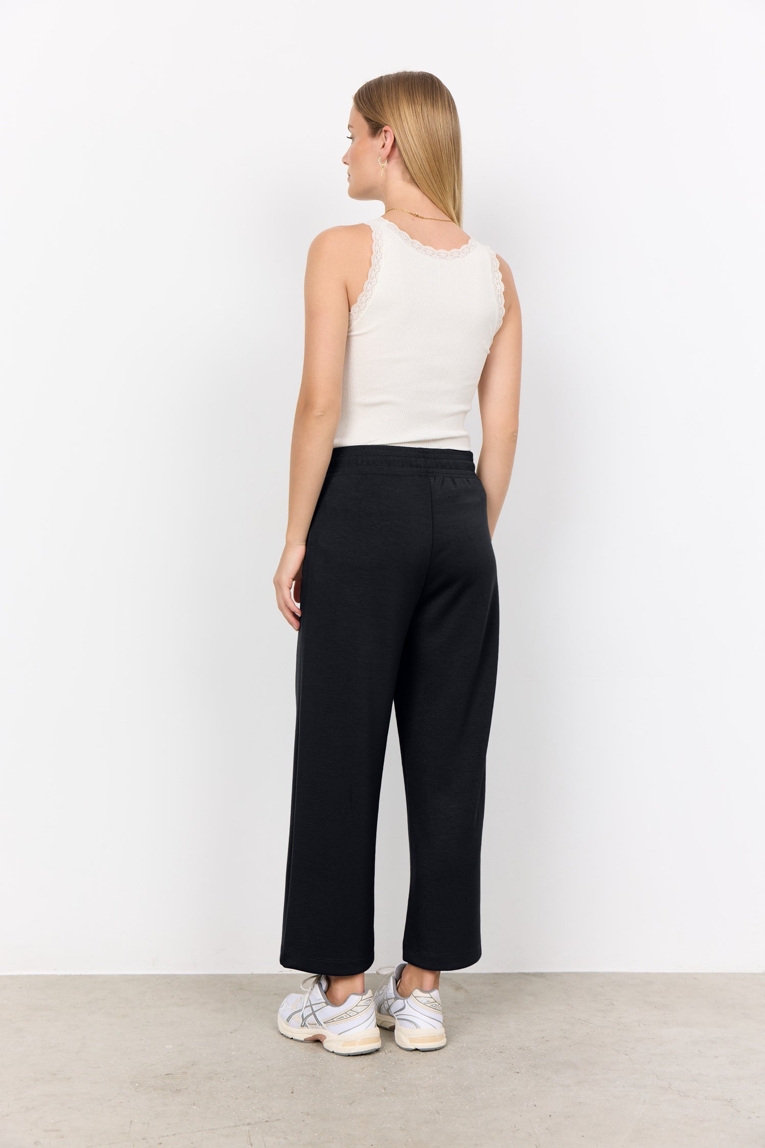 Banu 26 Pants