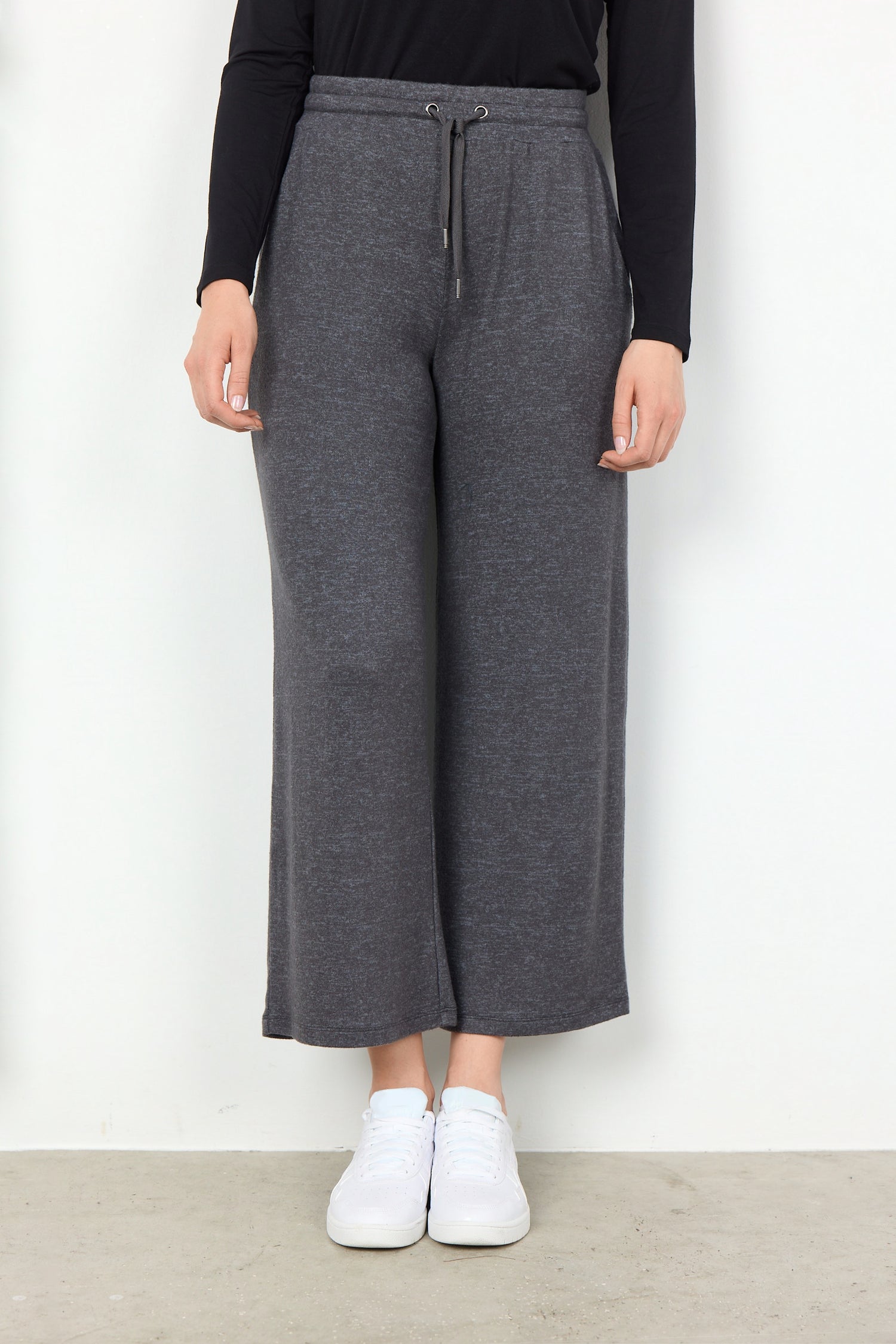 Biara 74 Trousers