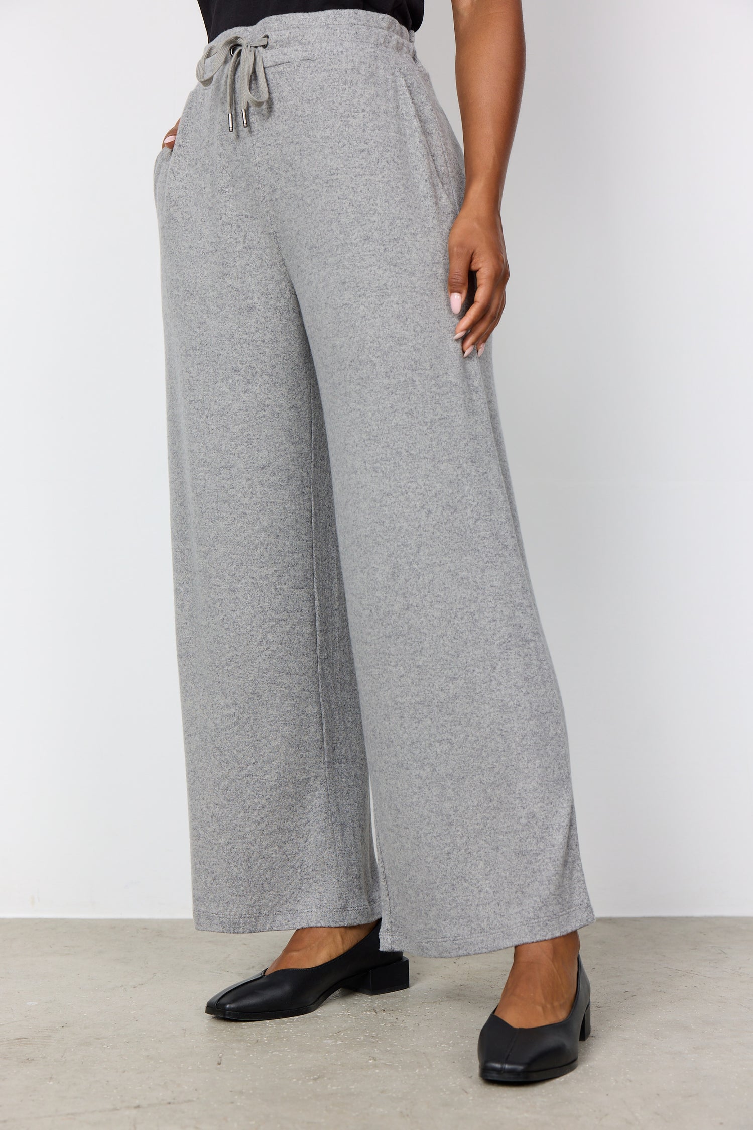 Biara 74 Trousers