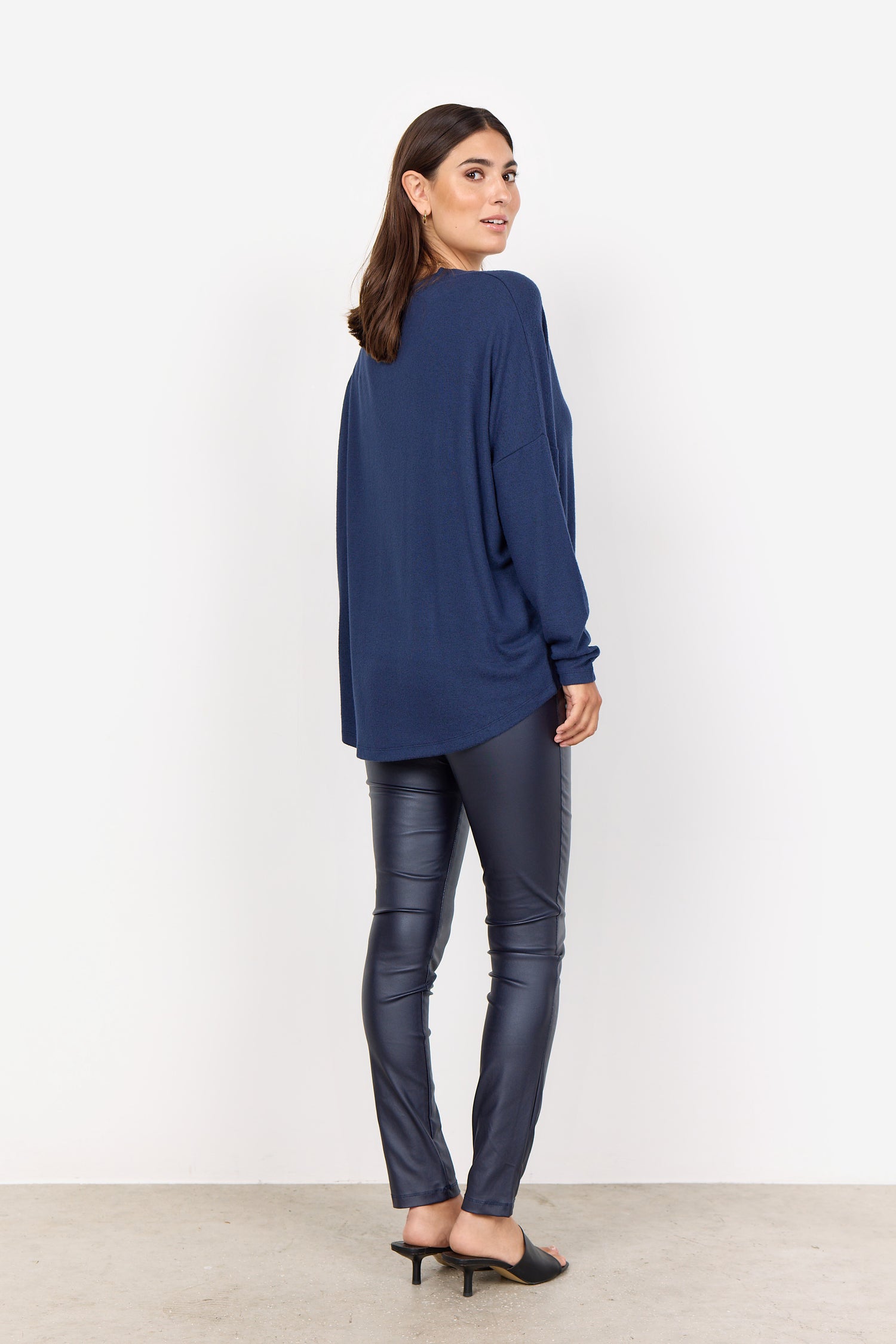 Biara 90 V-Neck Top