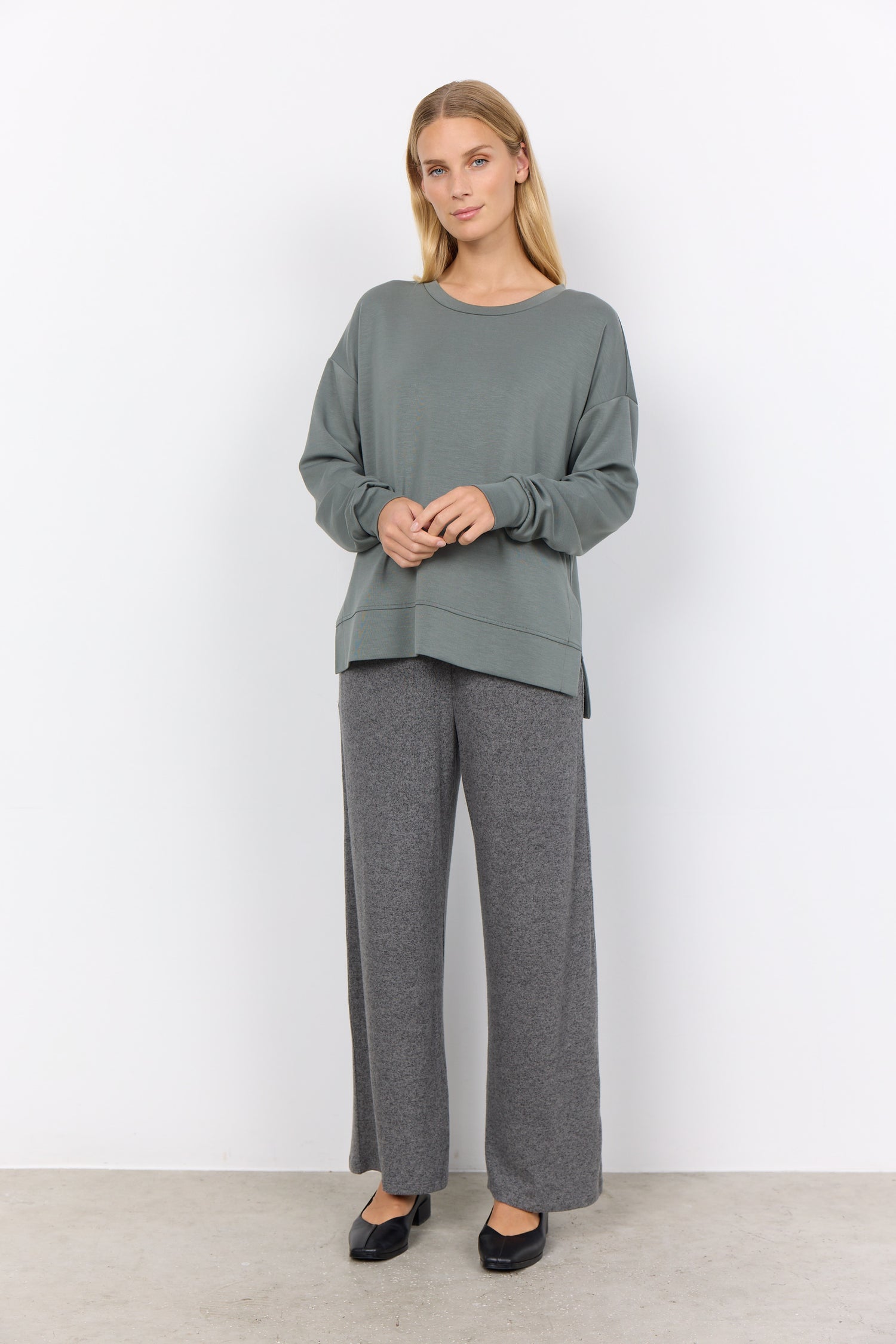 Banu 164 Sweatshirt