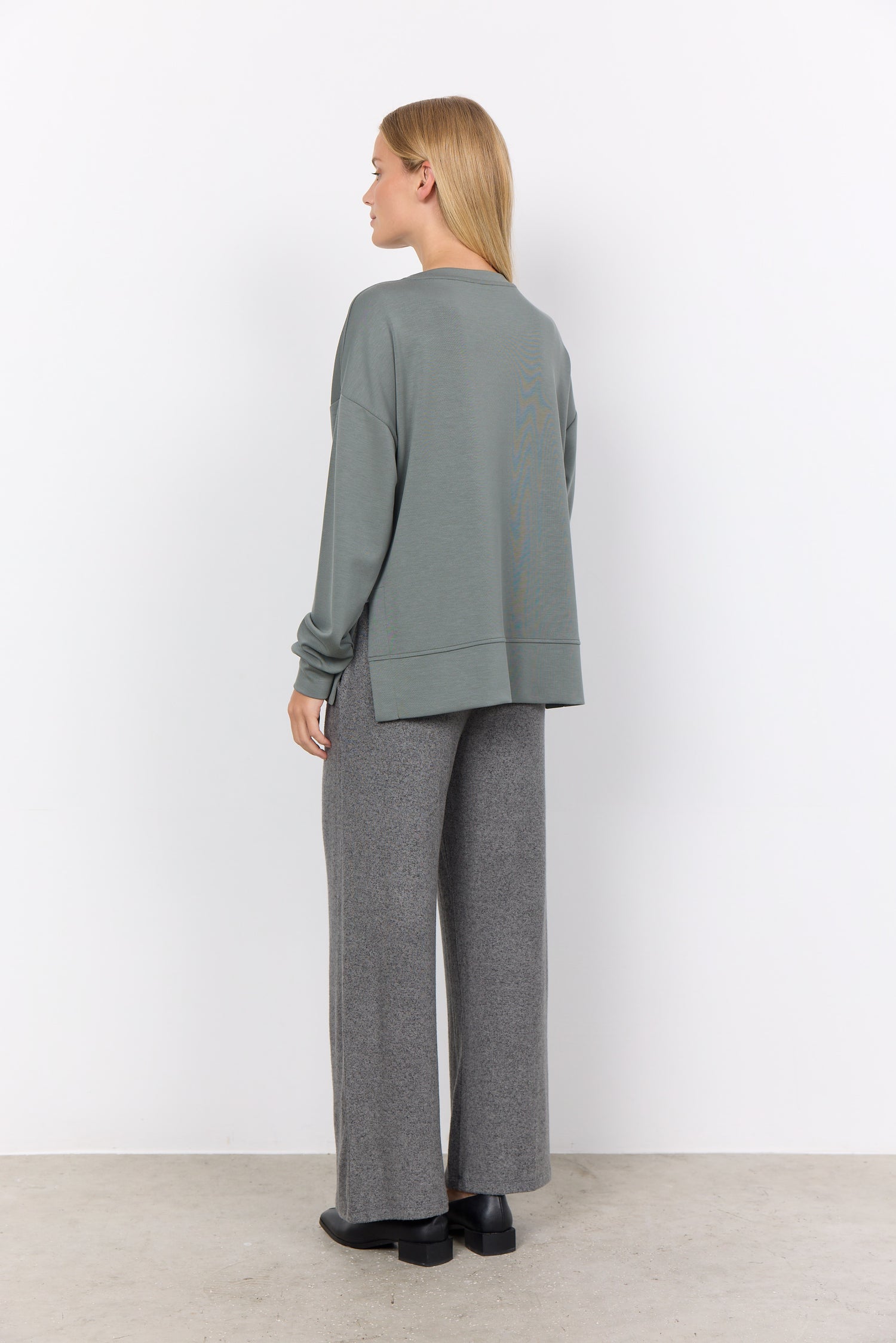 Banu 164 Sweatshirt