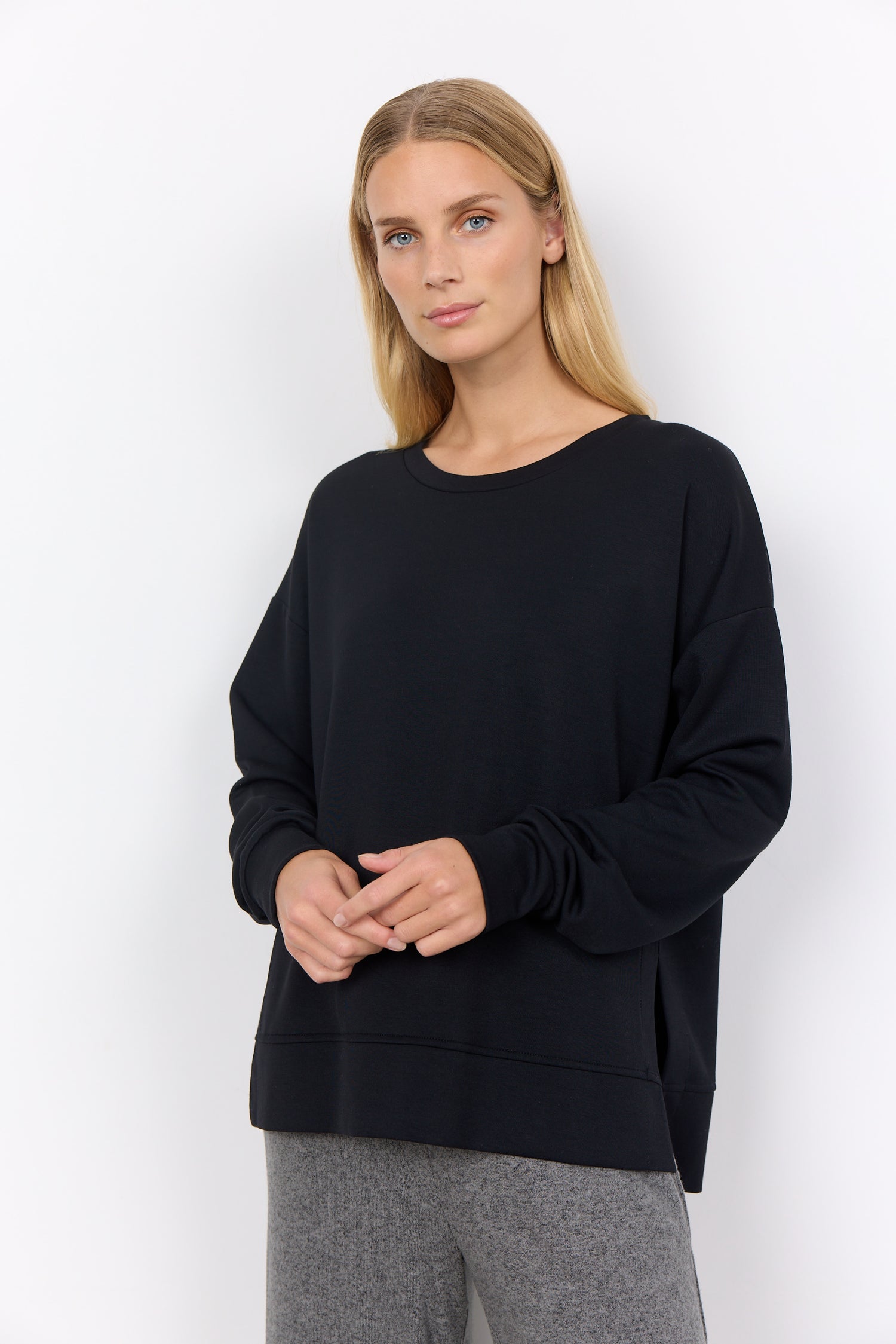 Banu 164 Sweatshirt