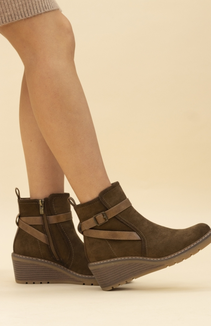 Sumi Tan Wedge Ankle Boot