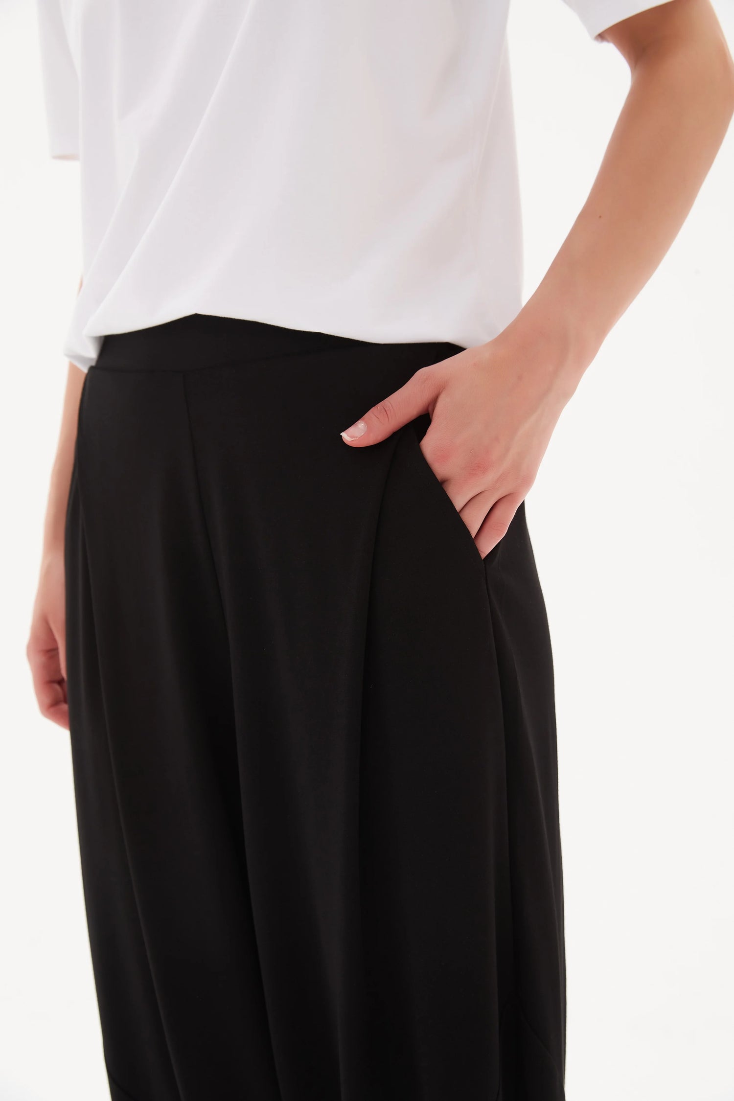 Drop Crotch Volume Pant