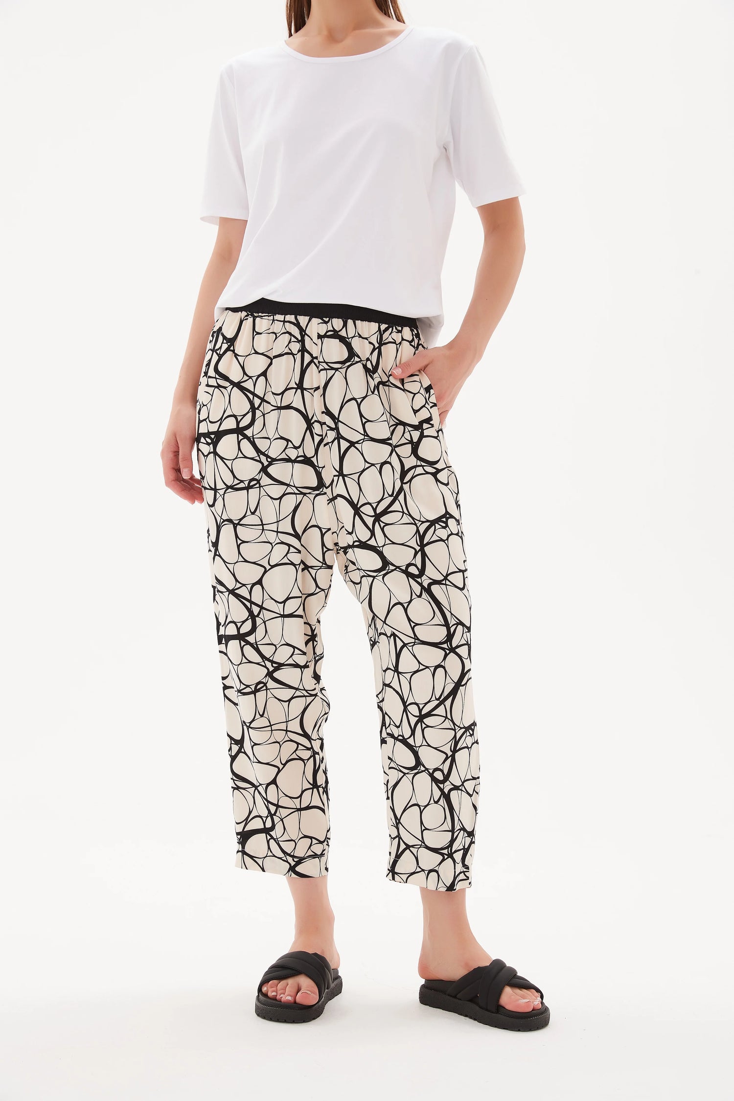 Drop Crotch Contrast Pant