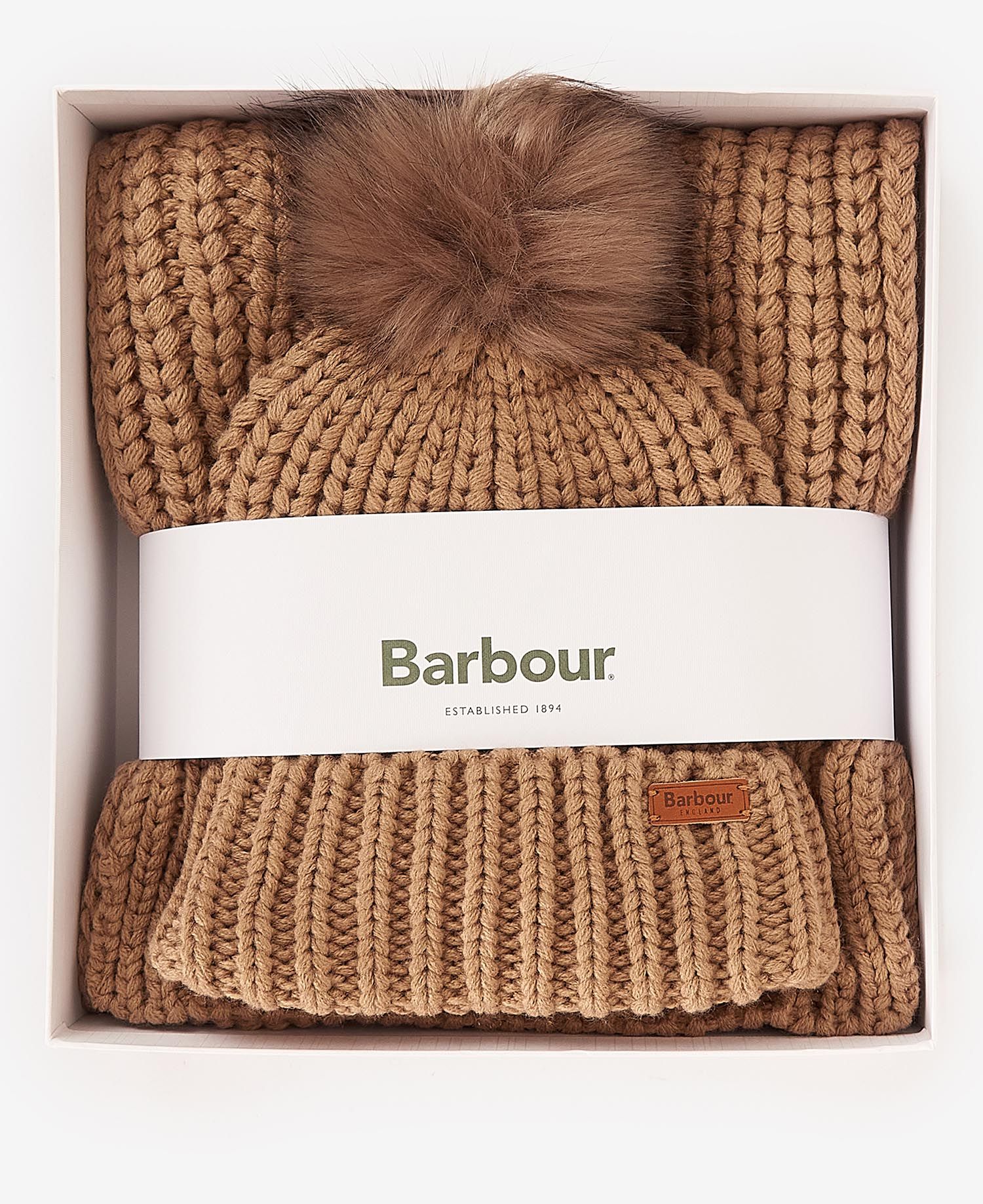 Barbour Saltburn Beanie & Scarf Set