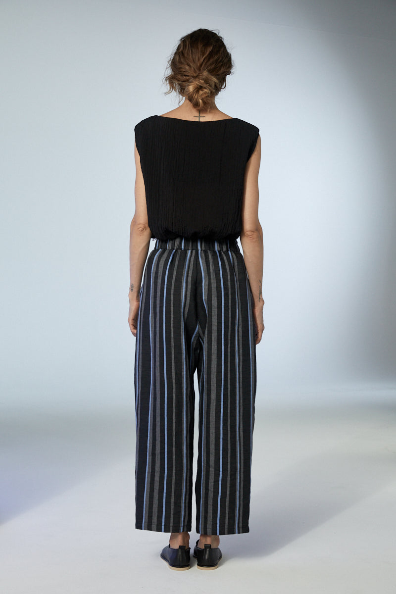 Neirami Trousers With Pleats