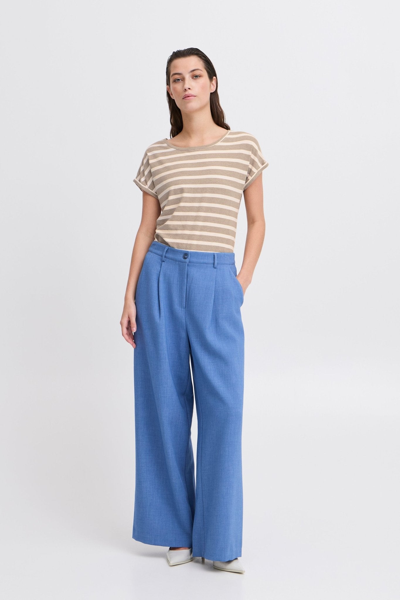 B Young pamila O Neck T-Shirt - Blue Water Clothing